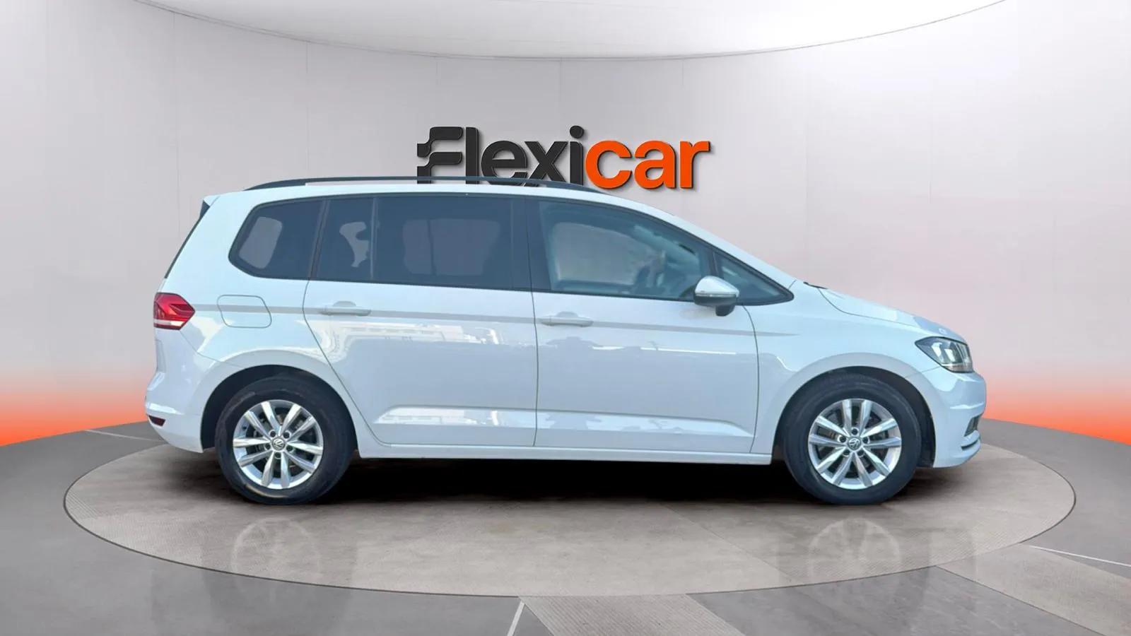 Volkswagen Touran Advance 1.6 TDI SCR BMT DSG - foto 4
