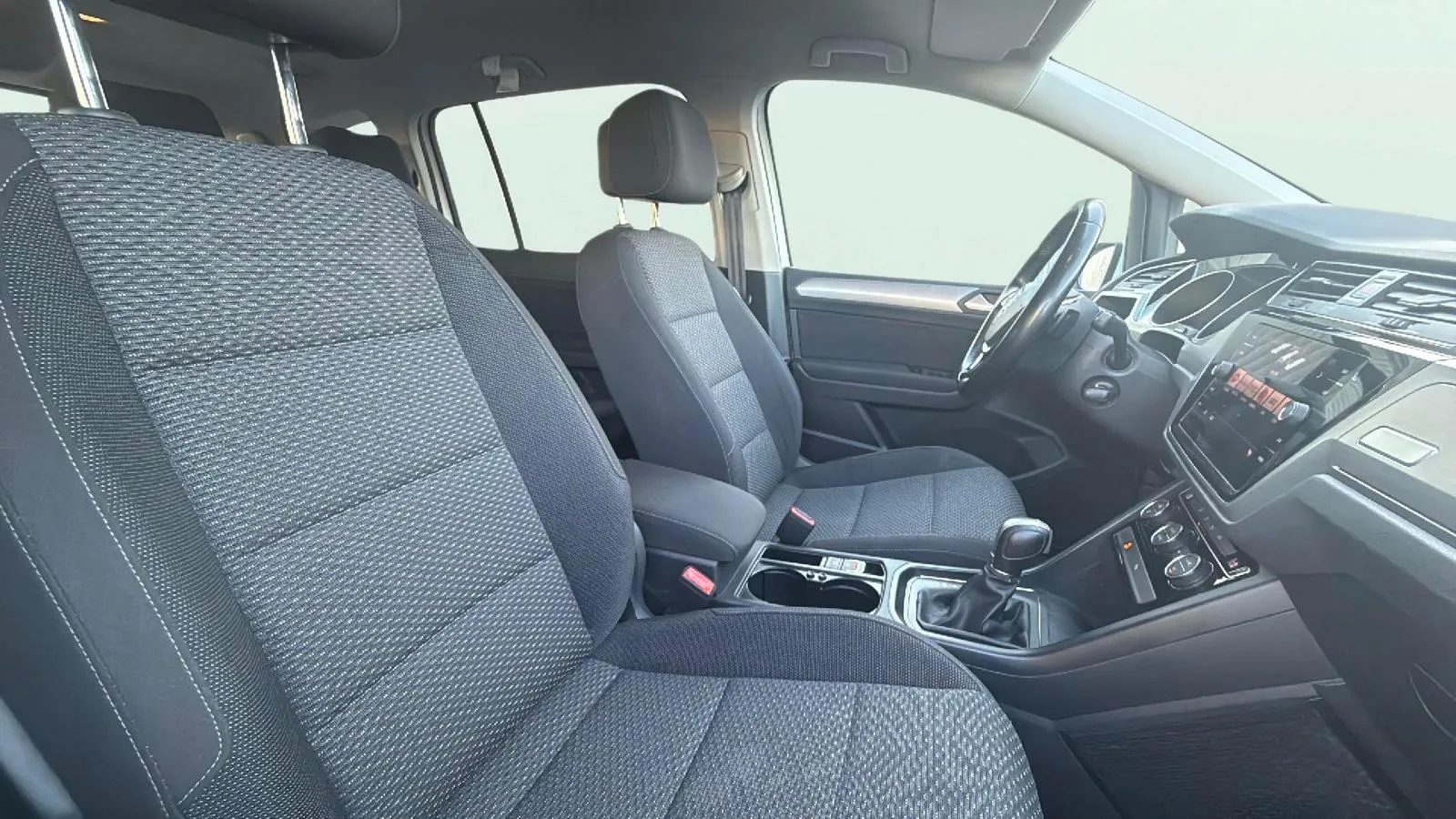 Volkswagen Touran Advance 1.6 TDI SCR BMT DSG - foto 19