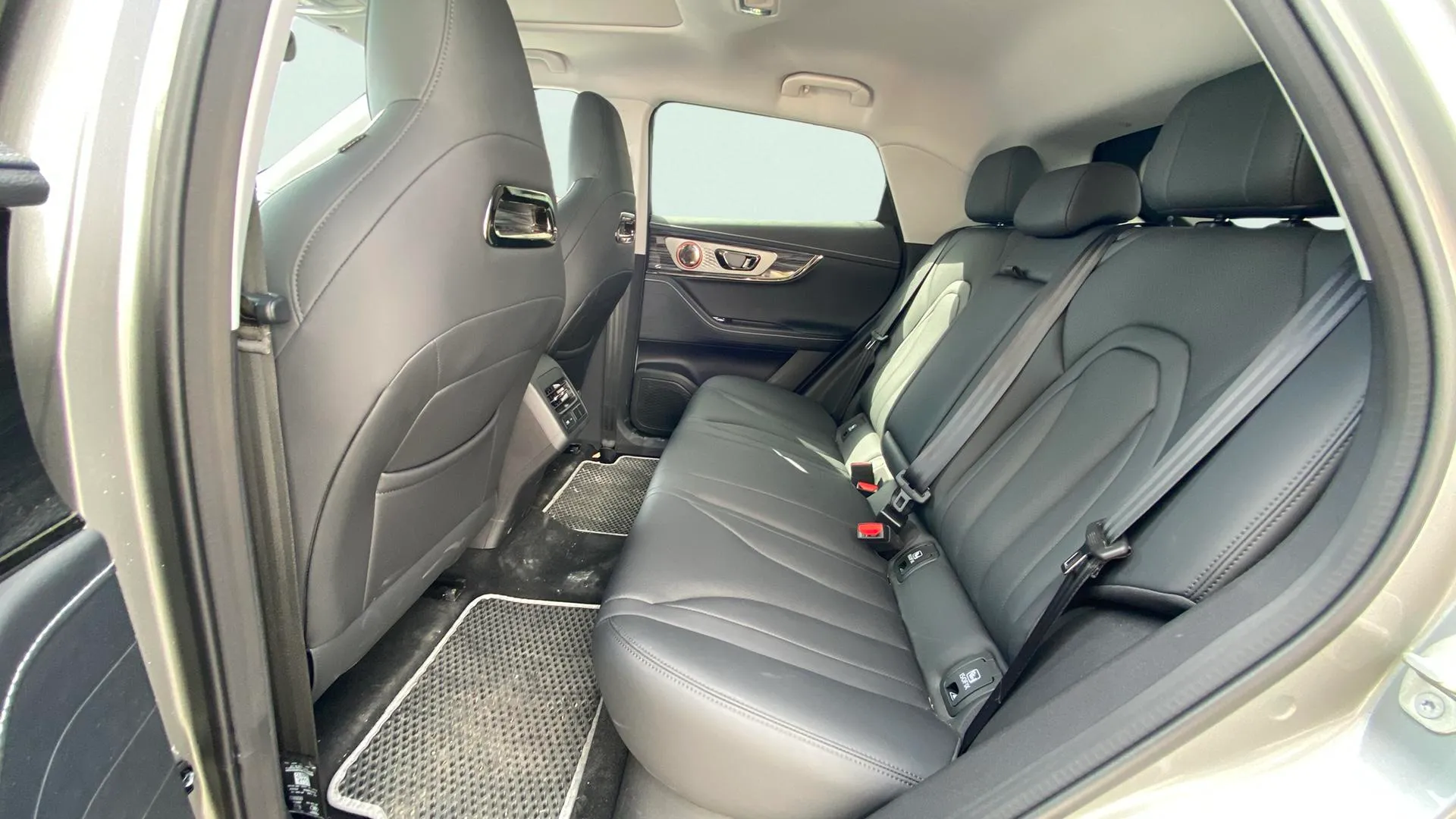 Omoda 5 Comfort 1.6 T-GDi - foto 15