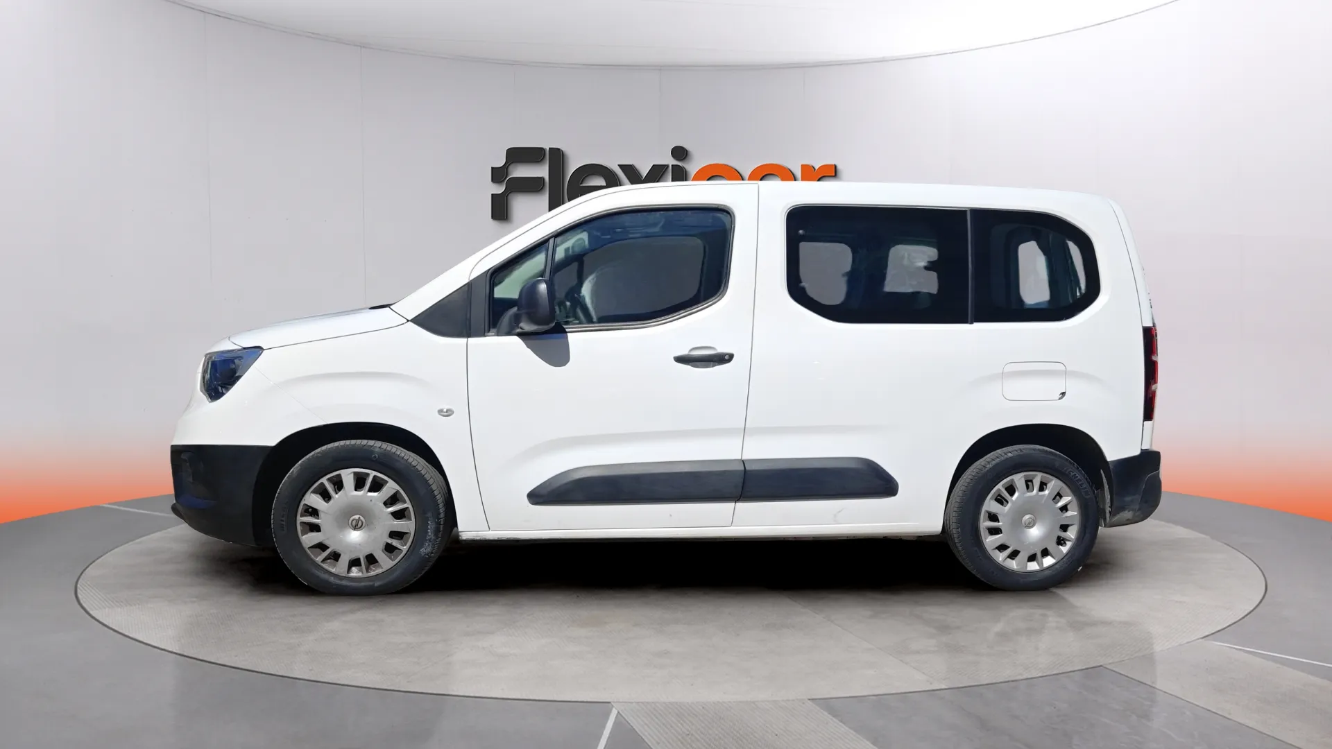 Opel Combo 1.5 TD Expression L - foto 4