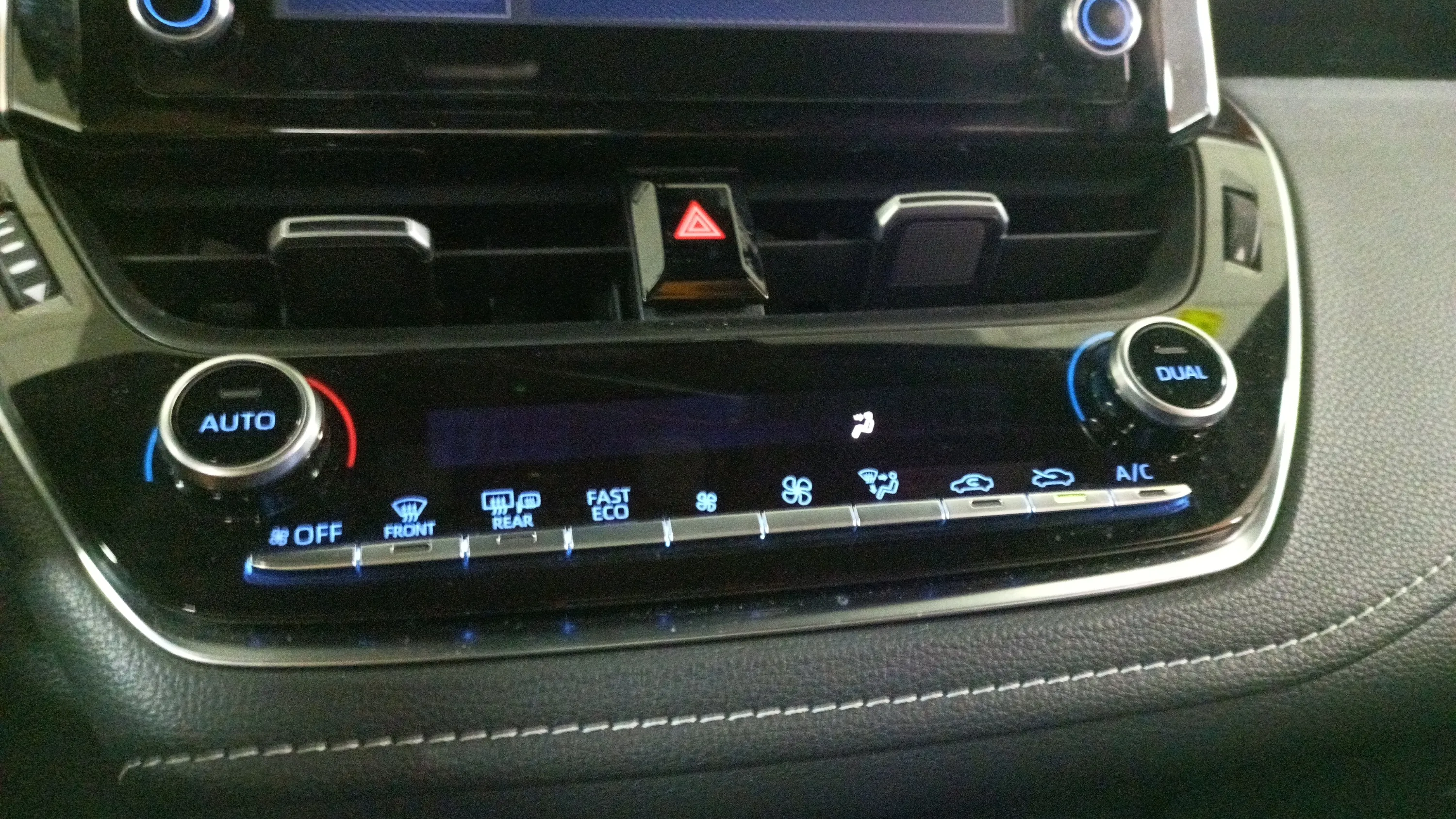 Toyota Corolla 1.8 125H Active Tech E-CVT - foto 23