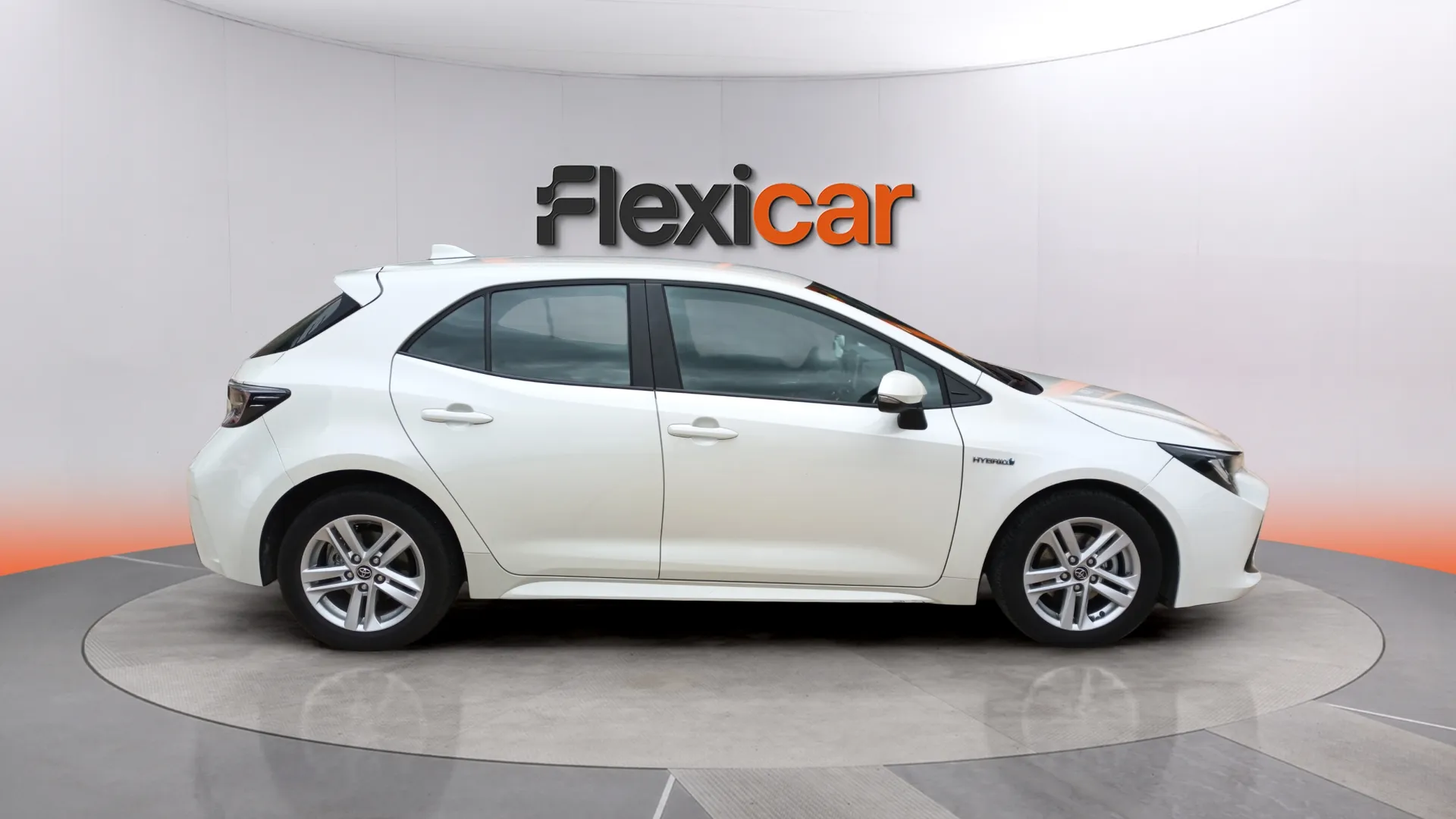 Toyota Corolla 1.8 125H Active Tech E-CVT - foto 7