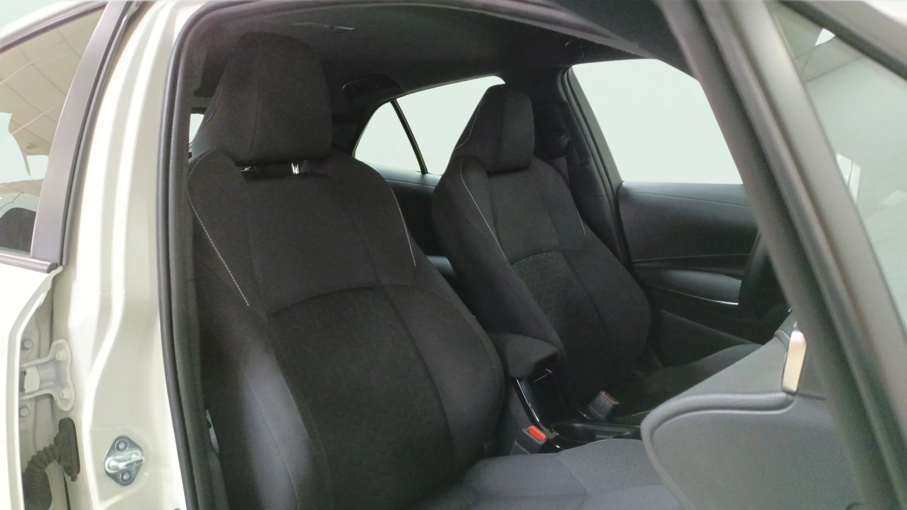 Toyota Corolla 1.8 125H Active Tech E-CVT - foto 11