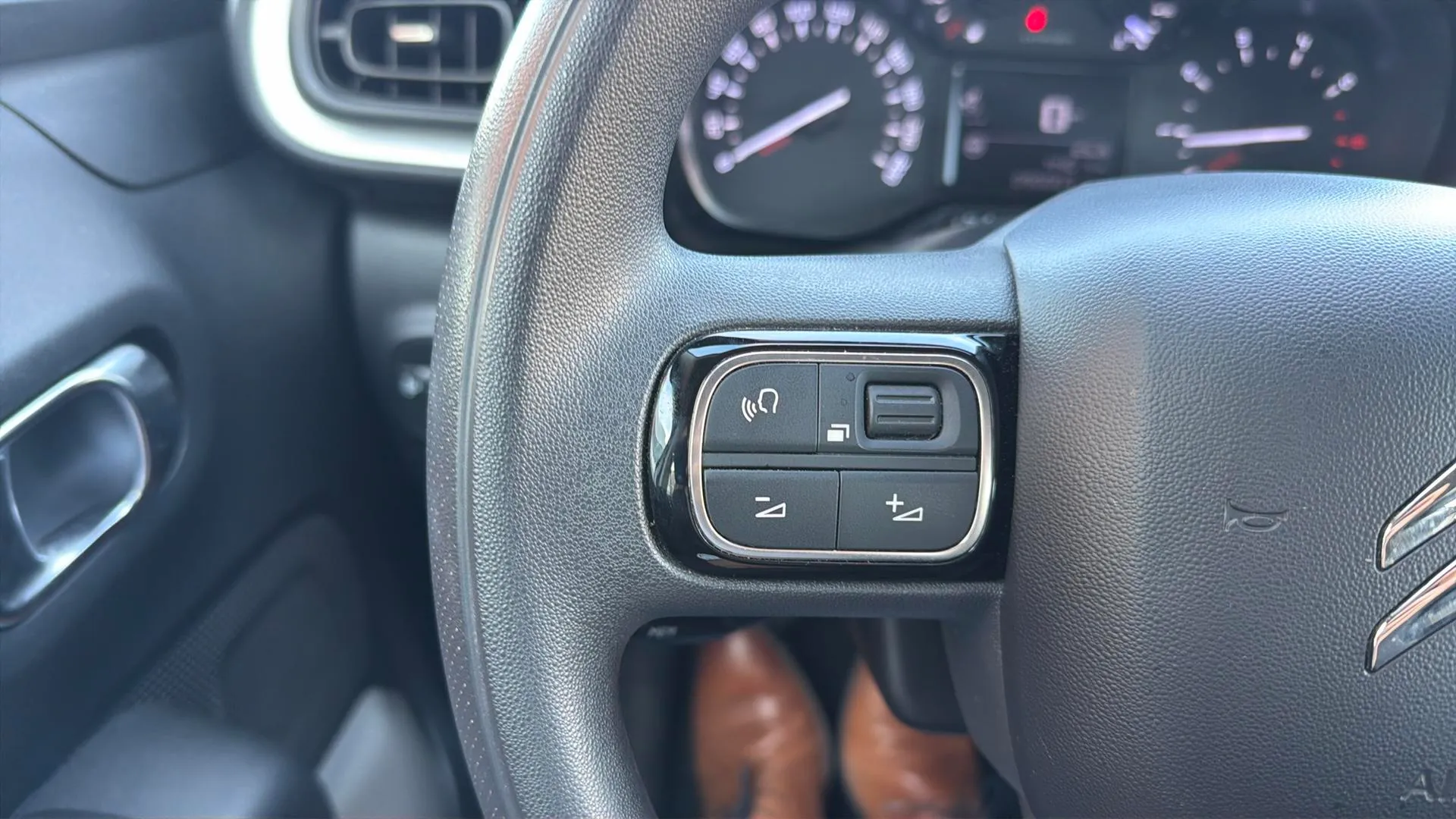 Citroën C3 PureTech Plus - foto 17