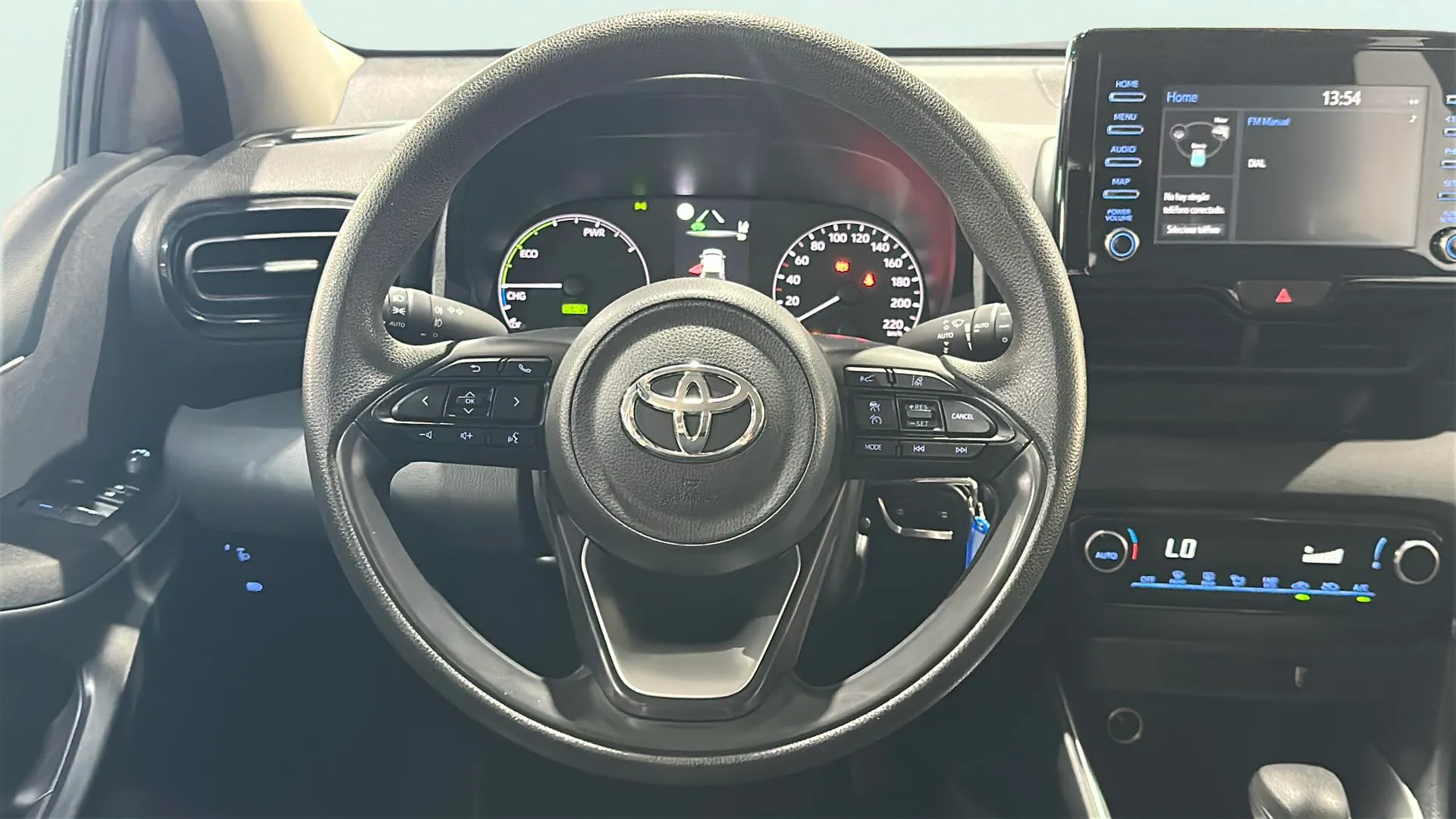 Toyota Yaris 1.5 120H Active Tech - foto 12