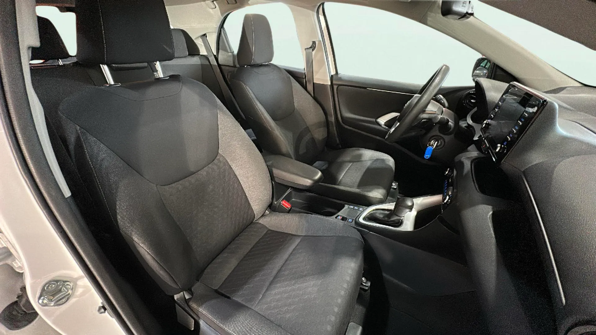 Toyota Yaris 1.5 120H Active Tech - foto 16