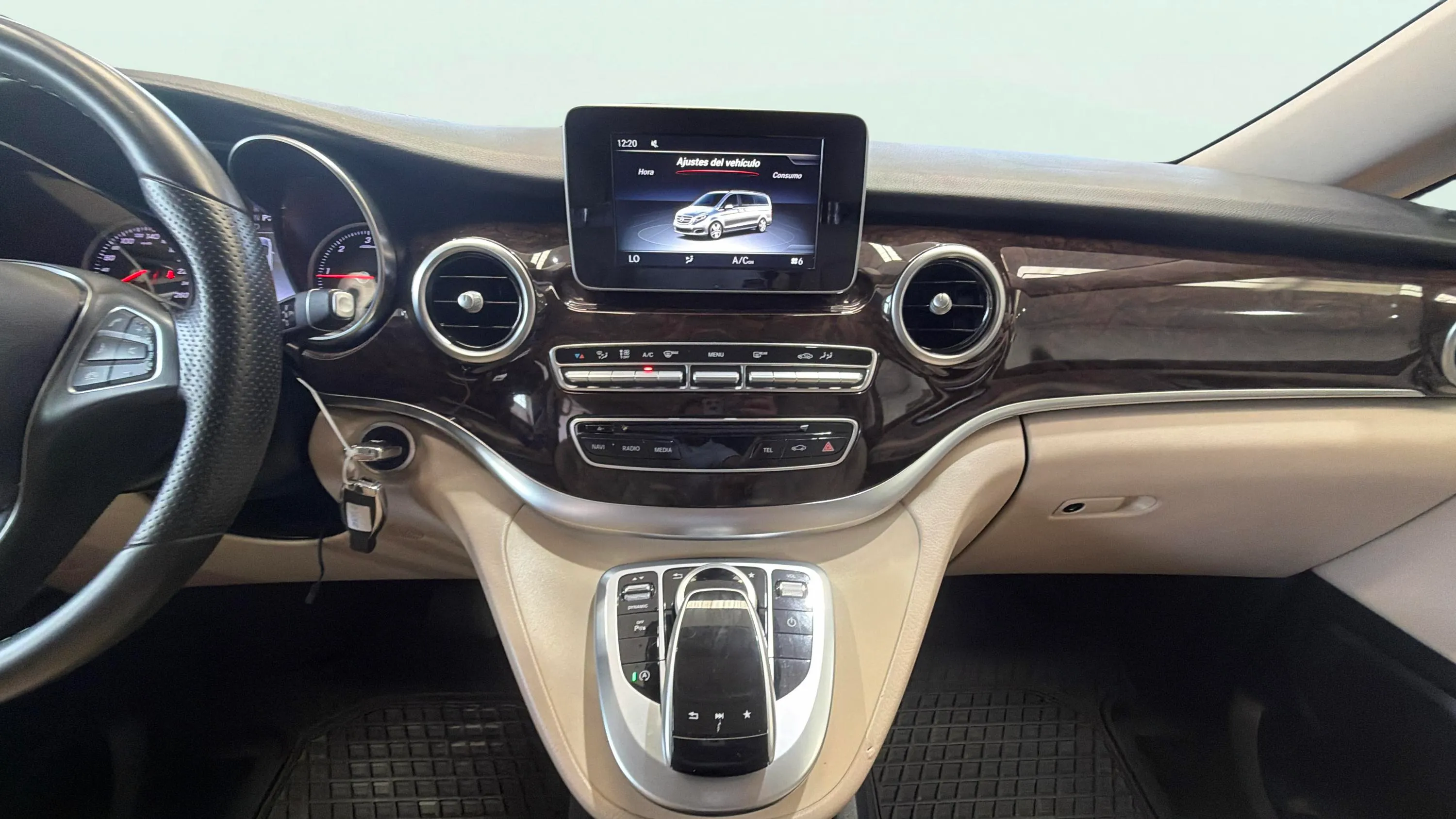 Mercedes-Benz Clase V 220 d Avantgarde Compacto - foto 10