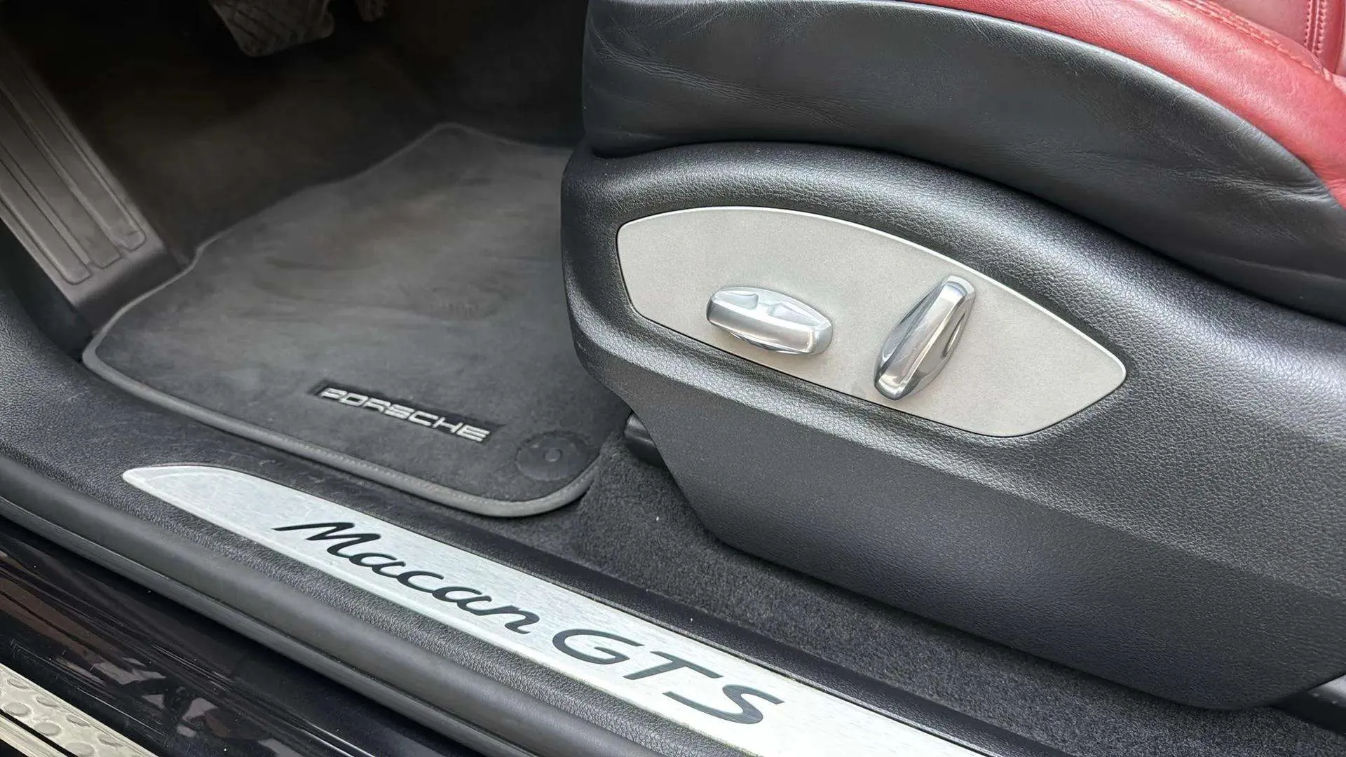 Porsche Macan GTS - foto 26