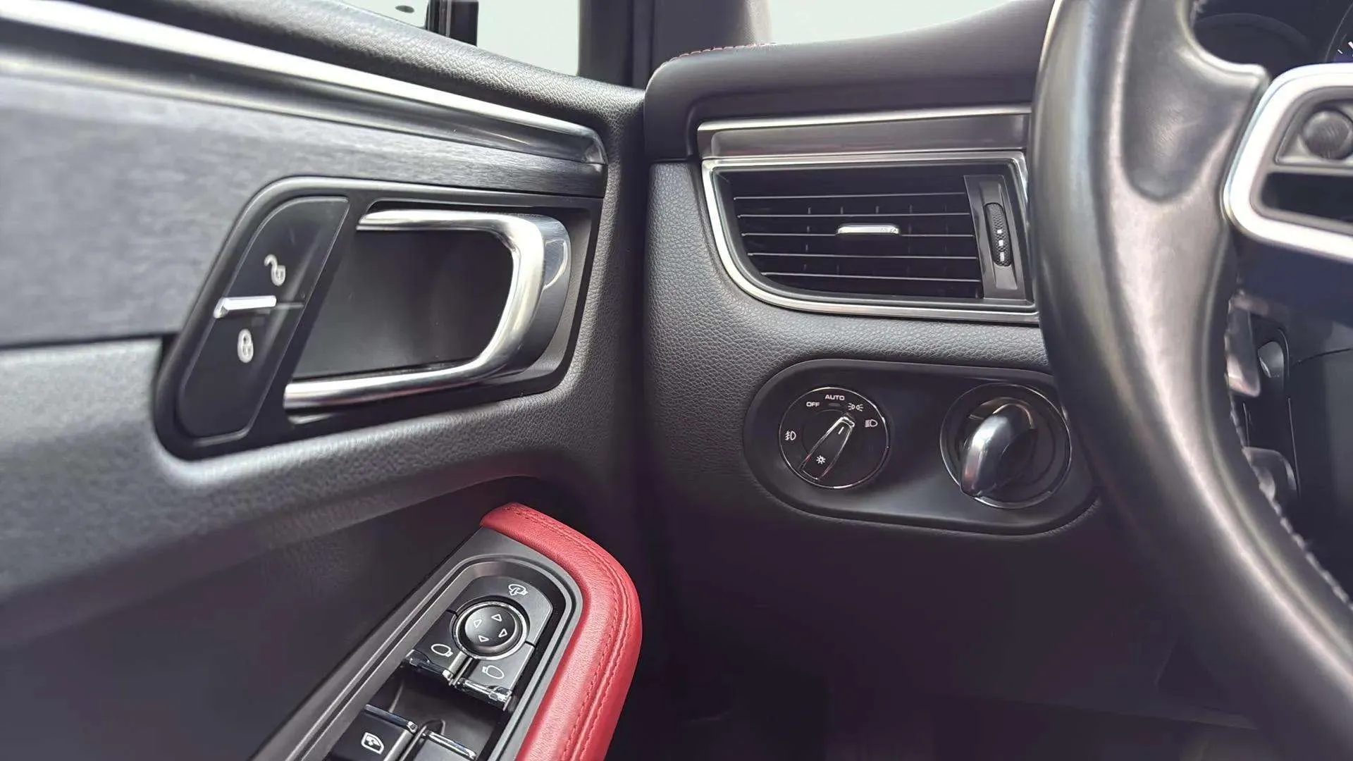 Porsche Macan GTS - foto 17