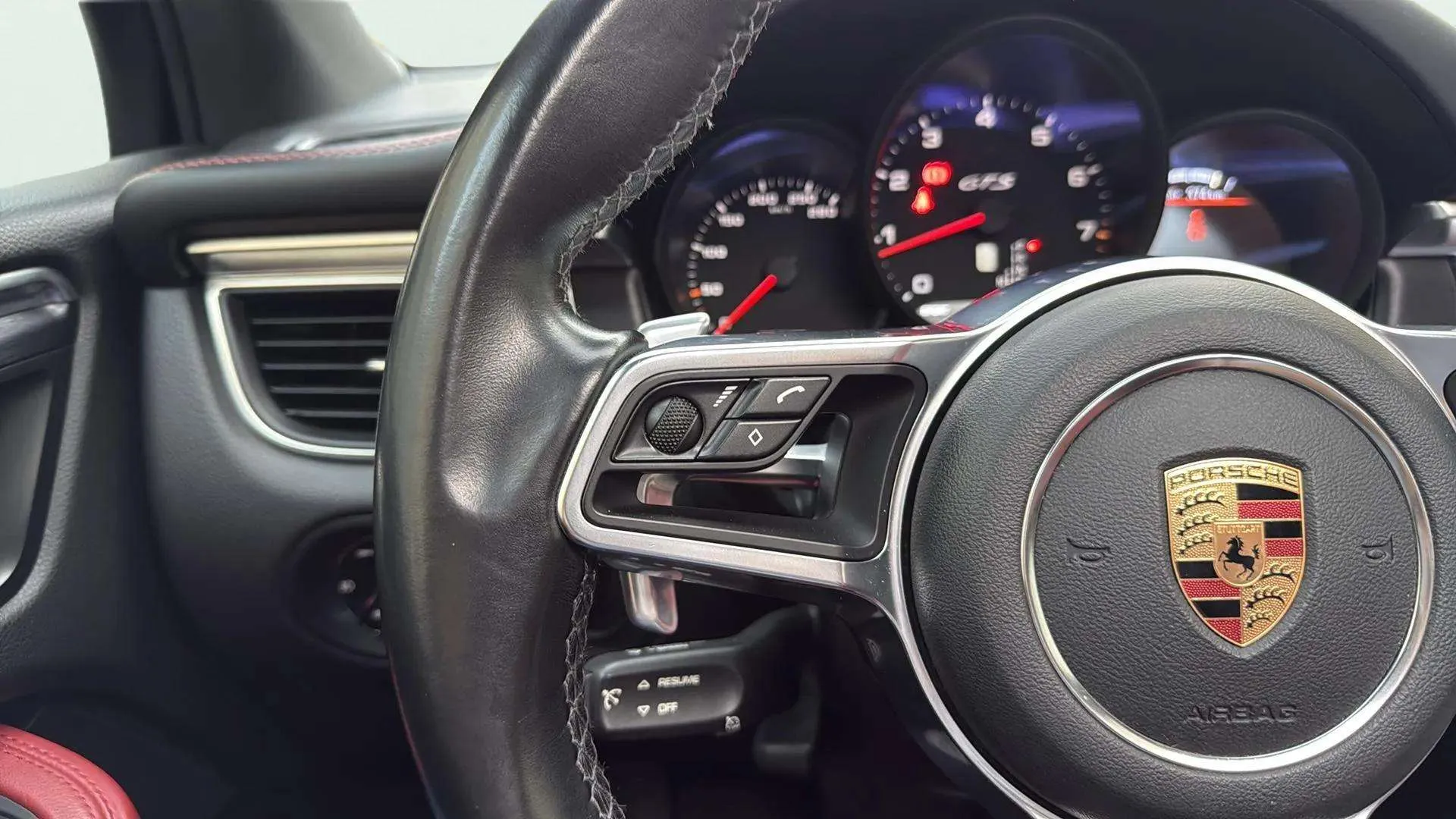 Porsche Macan GTS - foto 18