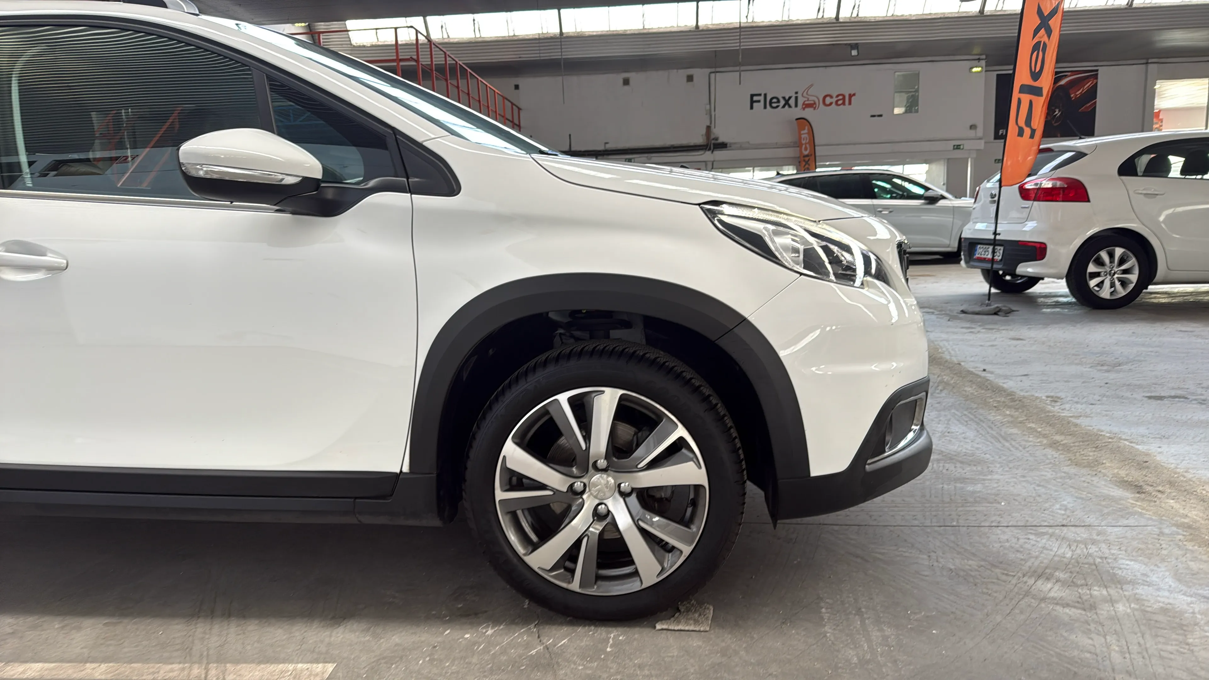 Peugeot 2008 Access 1.2L PureTech - foto 28