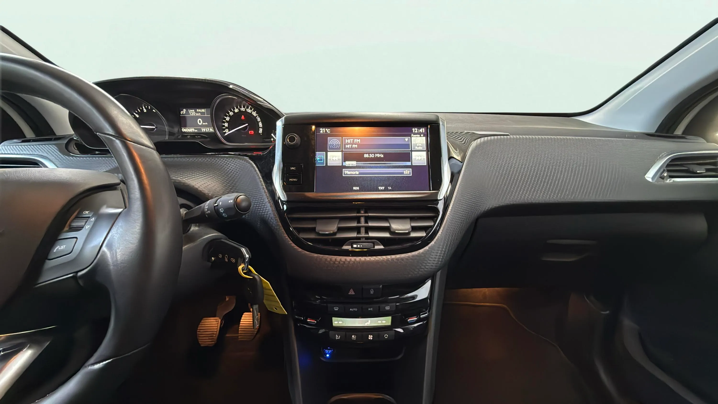 Peugeot 2008 Access 1.2L PureTech - foto 13