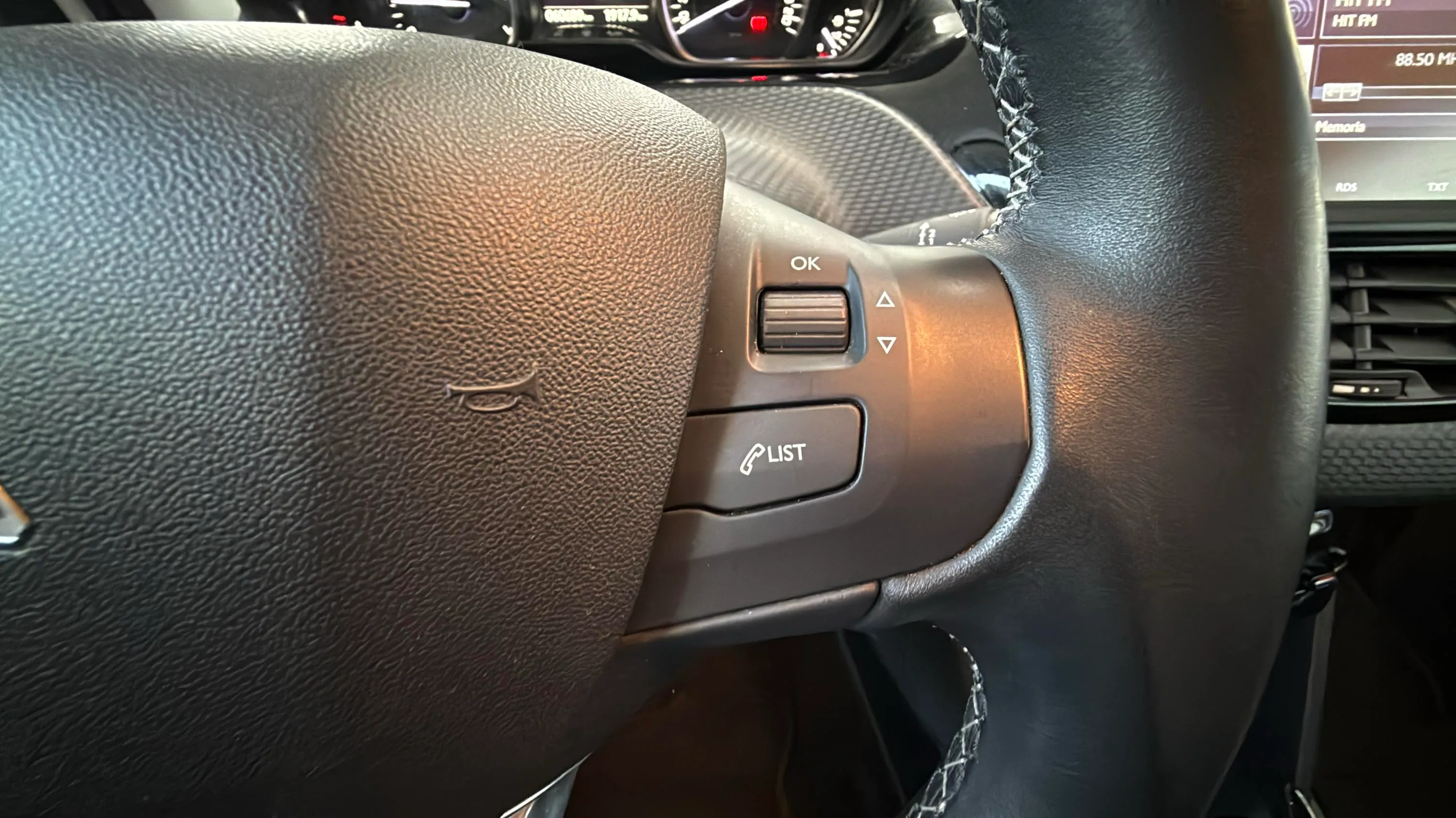 Peugeot 2008 Access 1.2L PureTech - foto 17