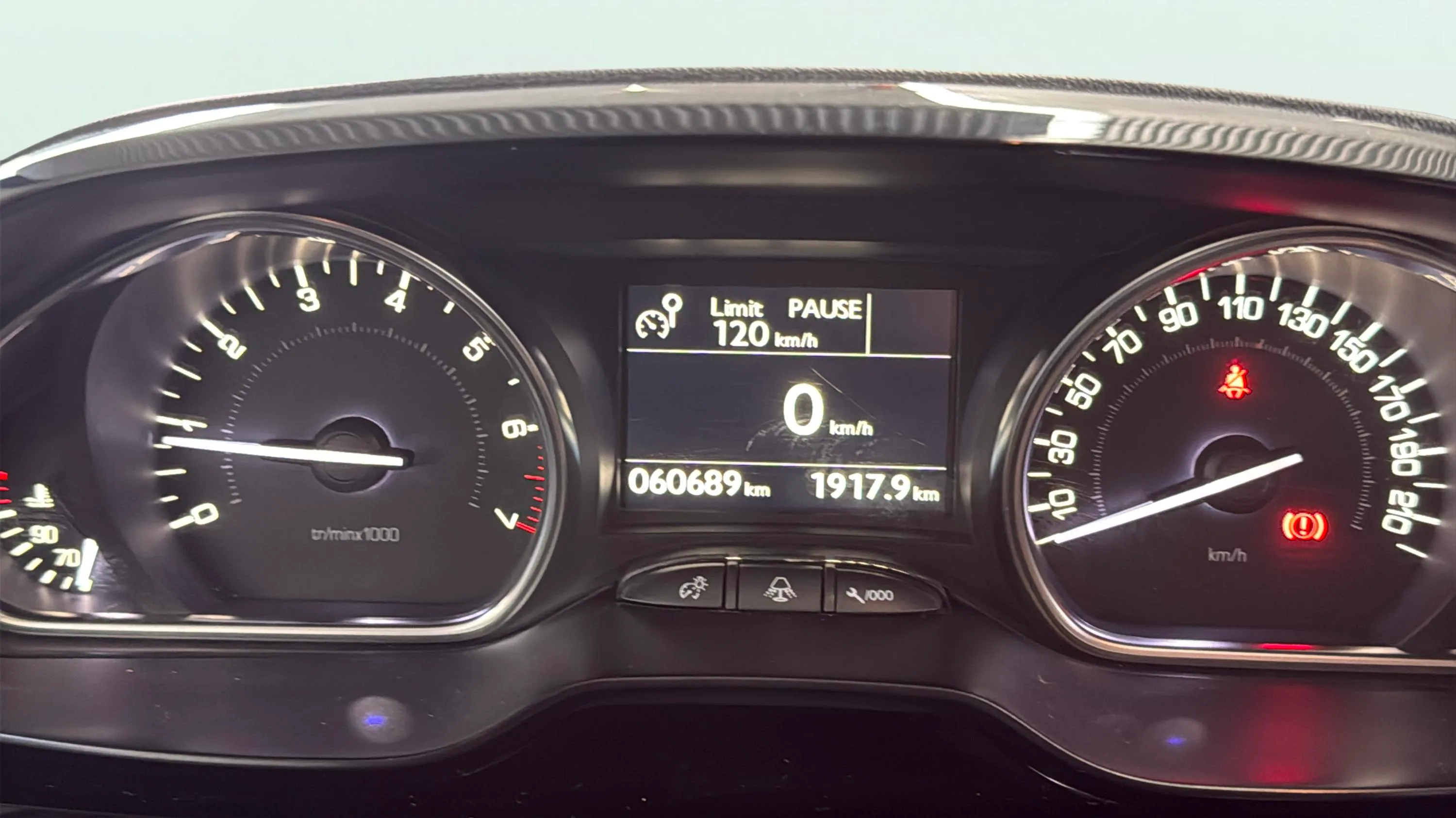 Peugeot 2008 Access 1.2L PureTech - foto 11