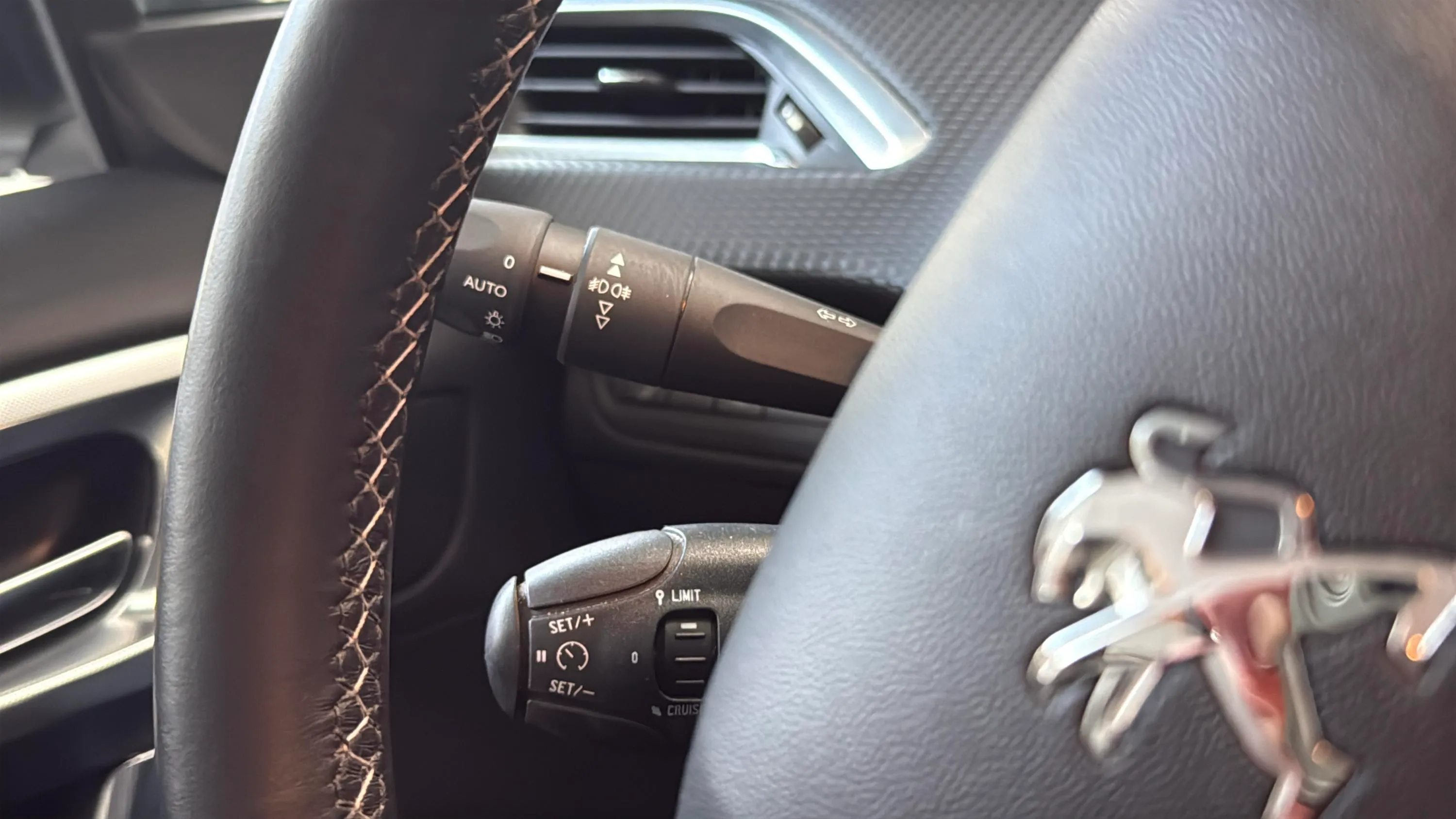 Peugeot 2008 Access 1.2L PureTech - foto 21