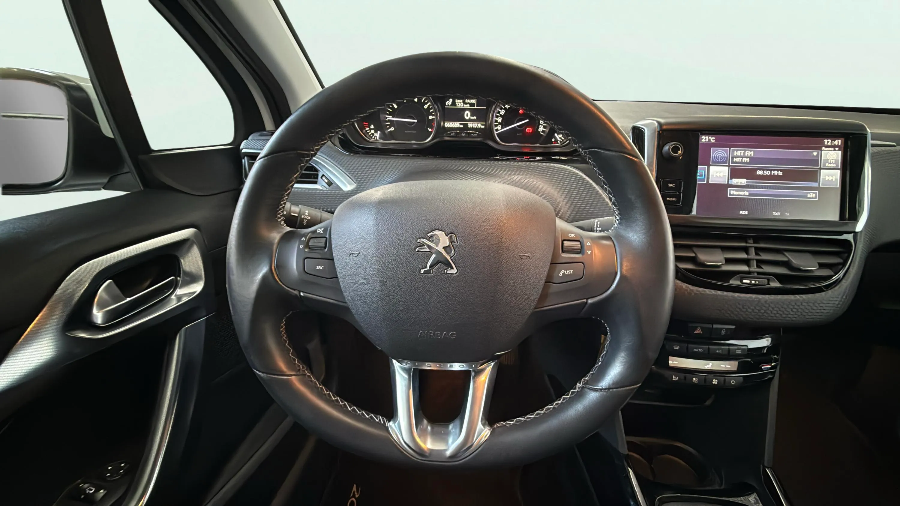 Peugeot 2008 Access 1.2L PureTech - foto 12