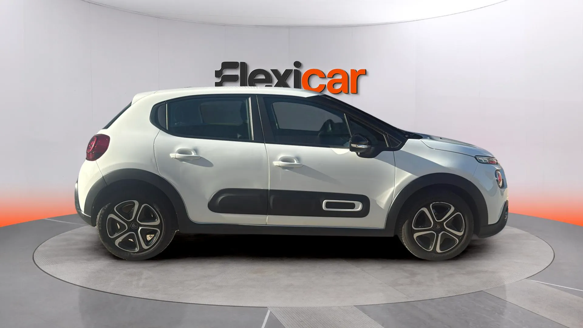 Citroën C3 PureTech Plus - foto 2