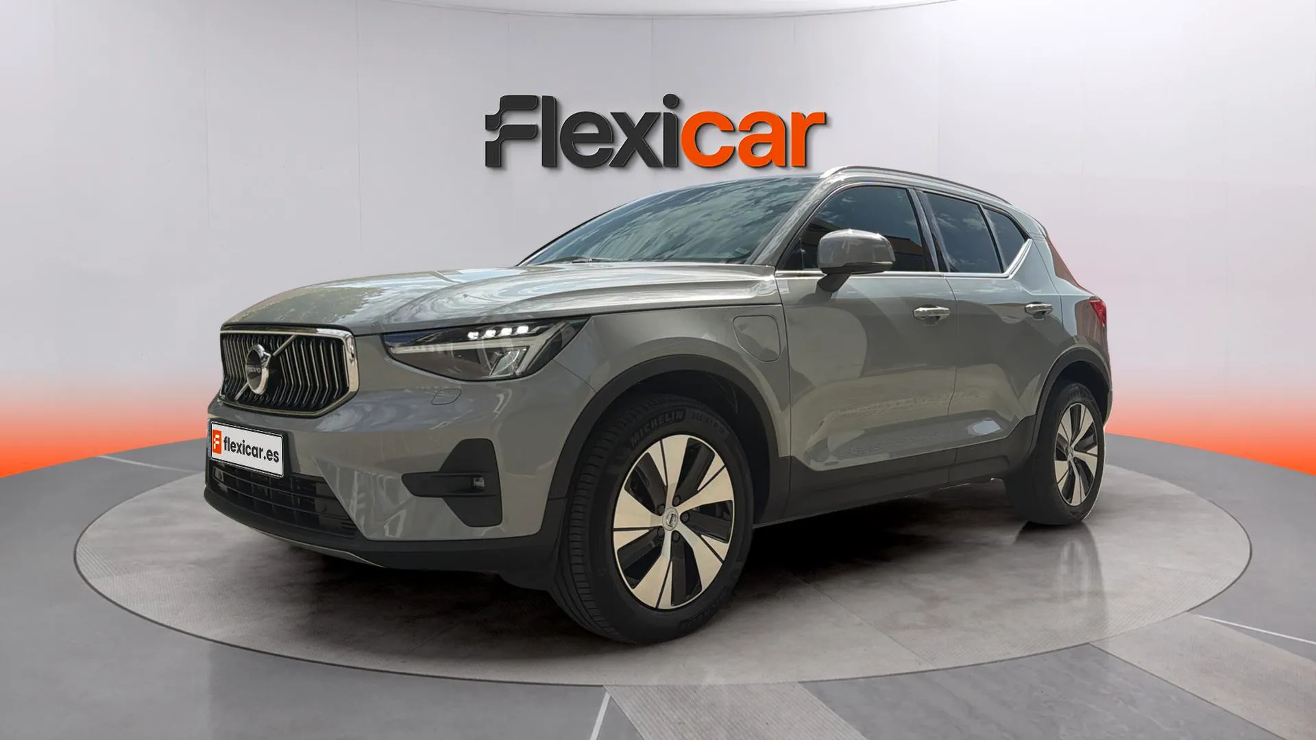 Volvo XC40 1.5 T4 Recharge PHEV Plus Dark - foto 7