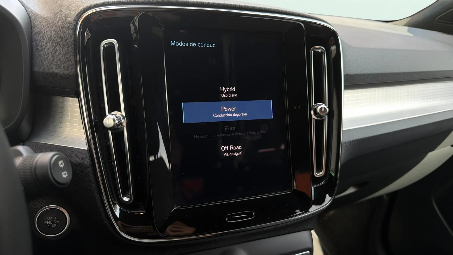 Volvo XC40 1.5 T4 Recharge PHEV Plus Dark - foto 20