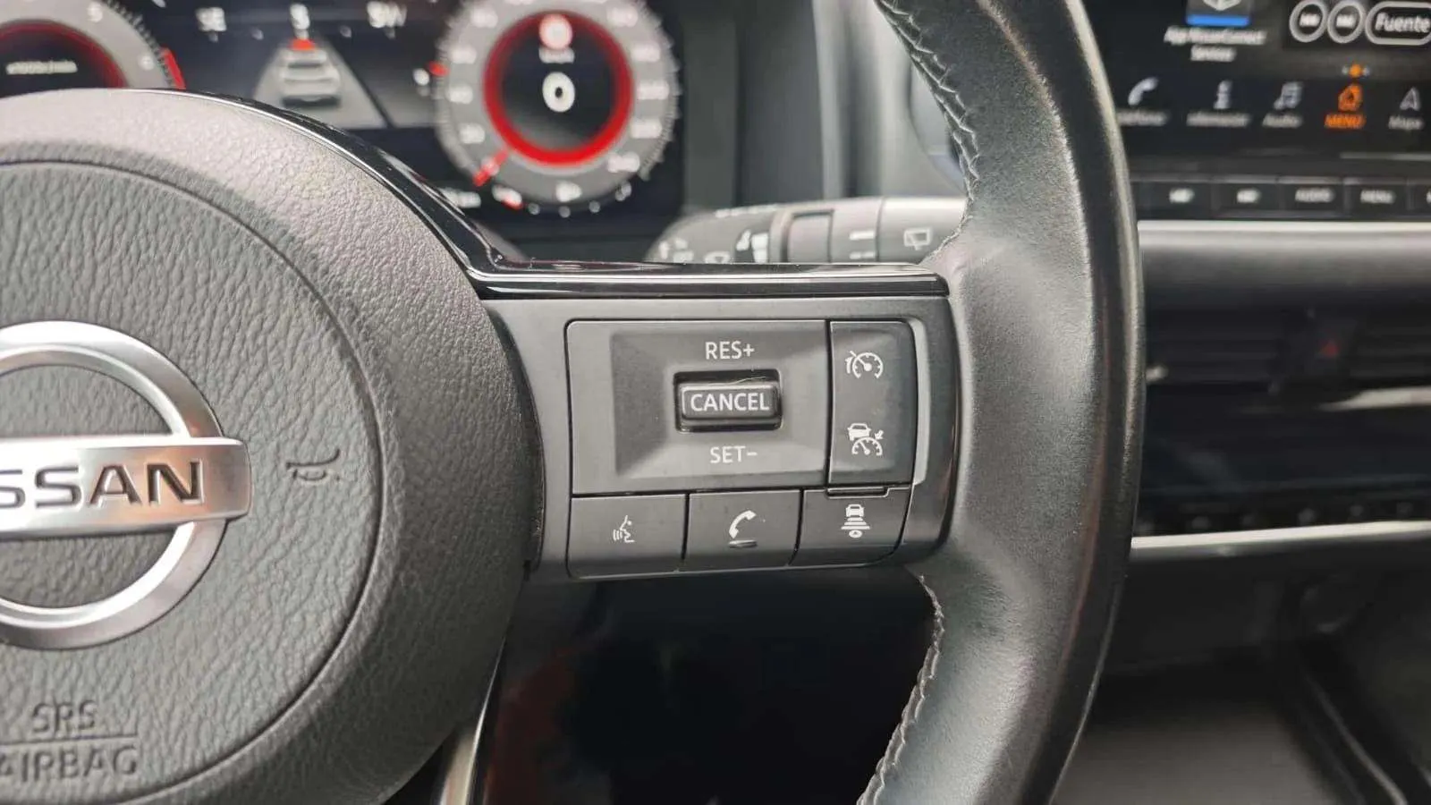 Nissan Qashqai DIG-T N-Connecta - foto 16