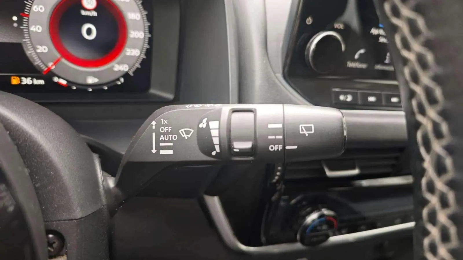 Nissan Qashqai DIG-T N-Connecta - foto 24