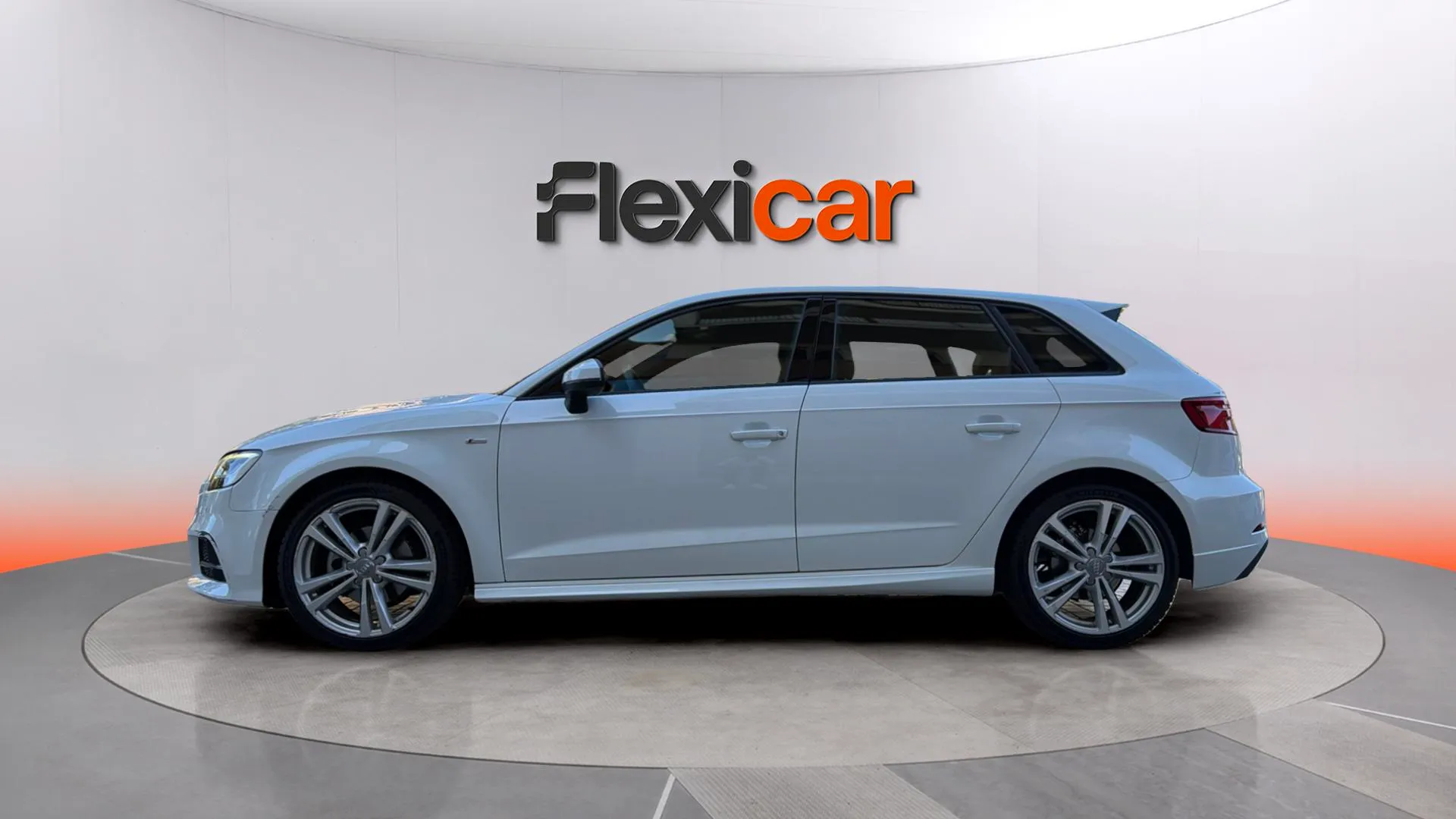 Audi A3 30 TFSI Sportback - foto 6