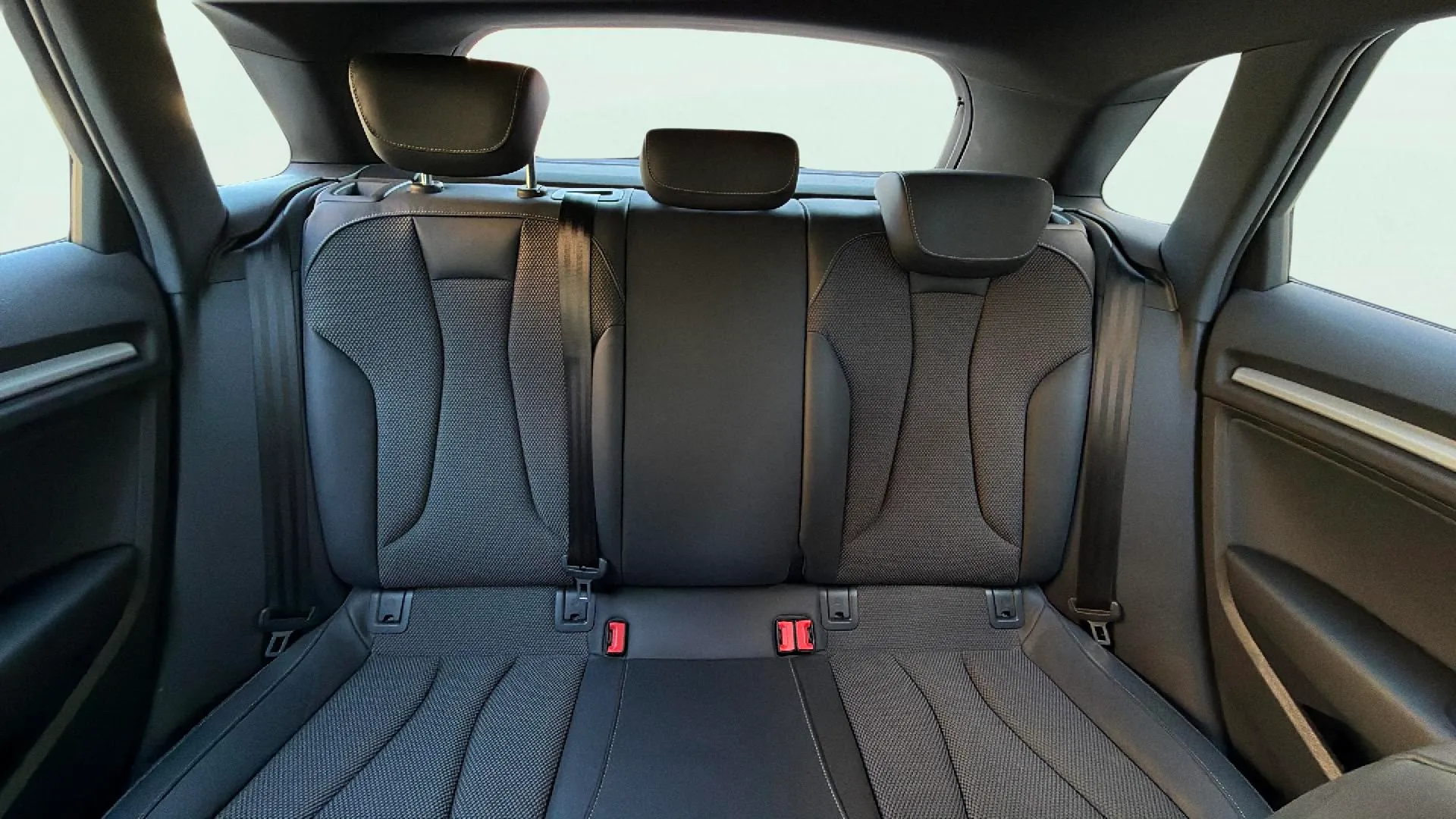 Audi A3 30 TFSI Sportback - foto 14
