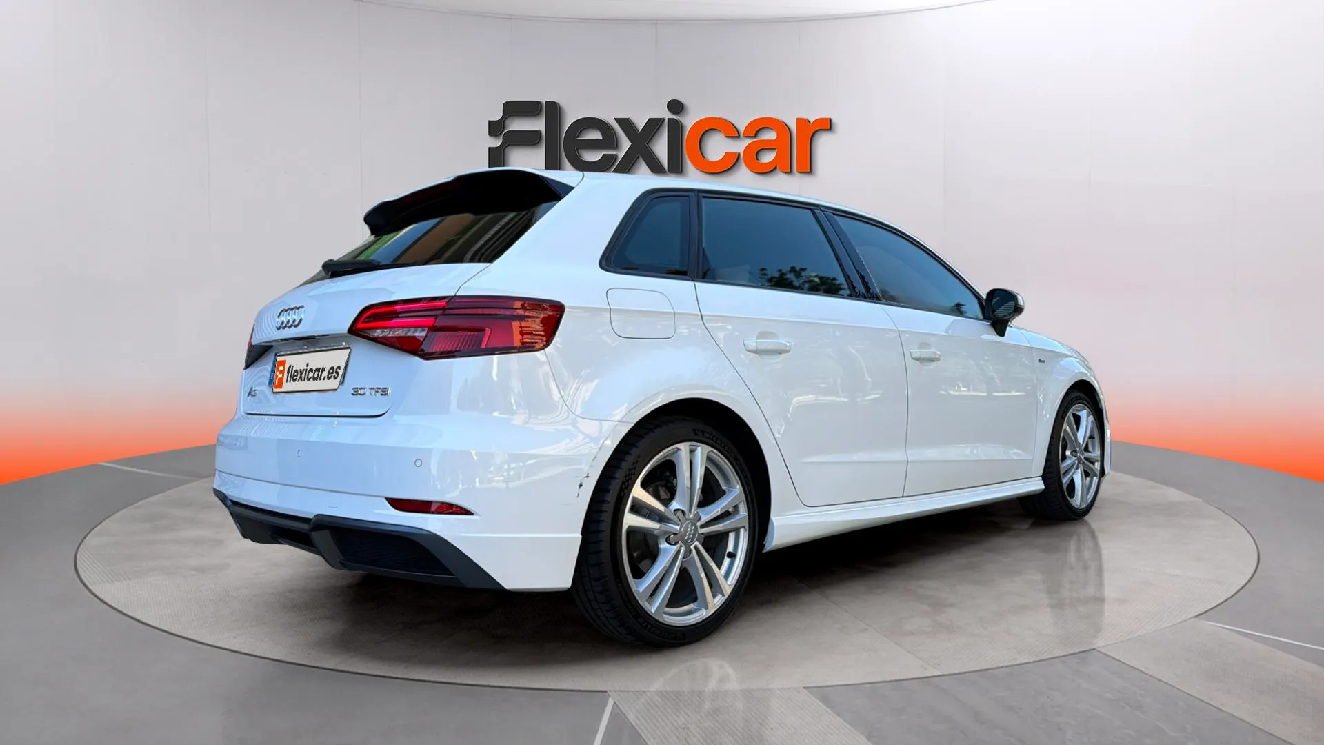 Audi A3 30 TFSI Sportback - foto 3