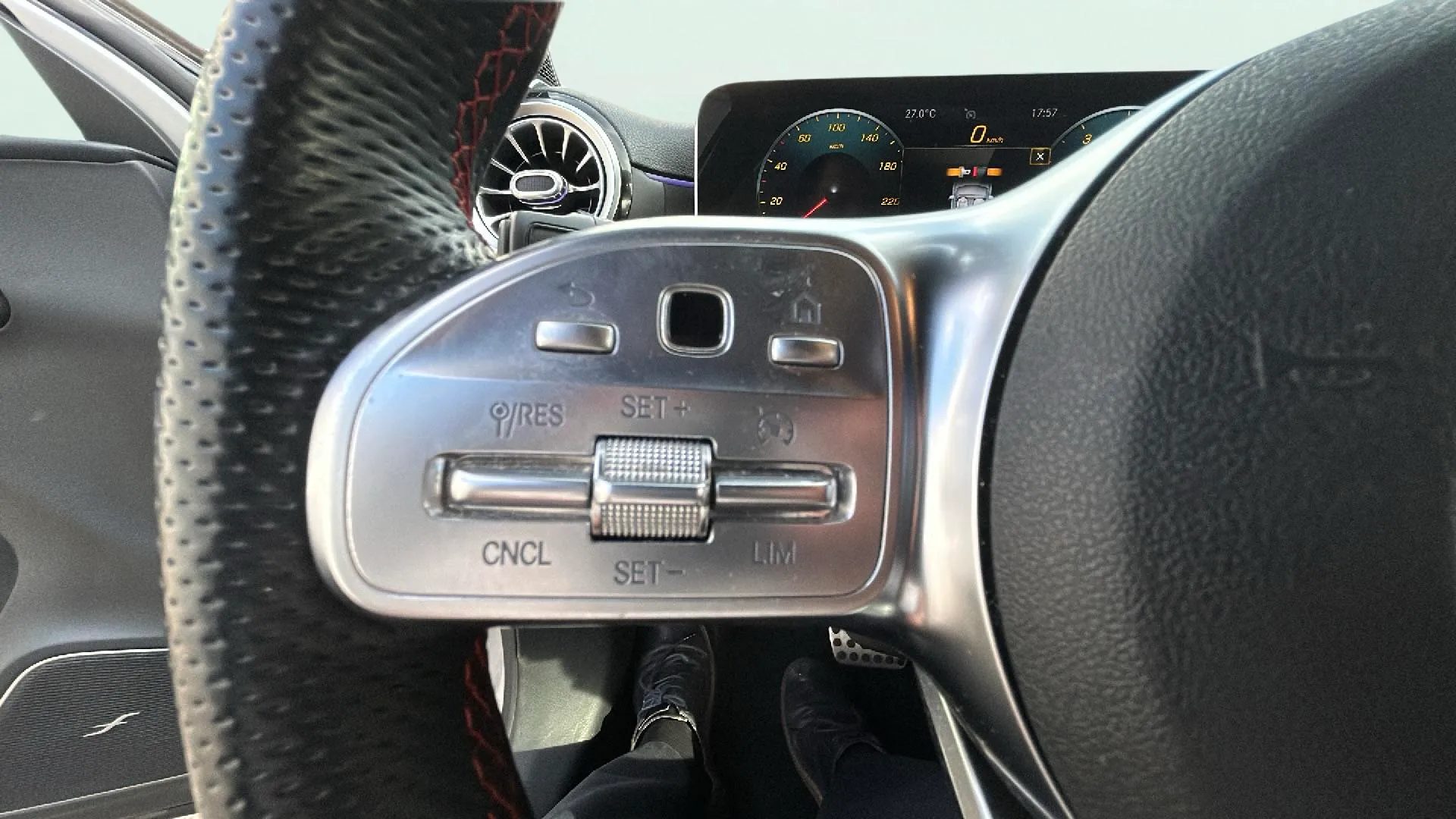 Mercedes-Benz Clase A A 220 - foto 14