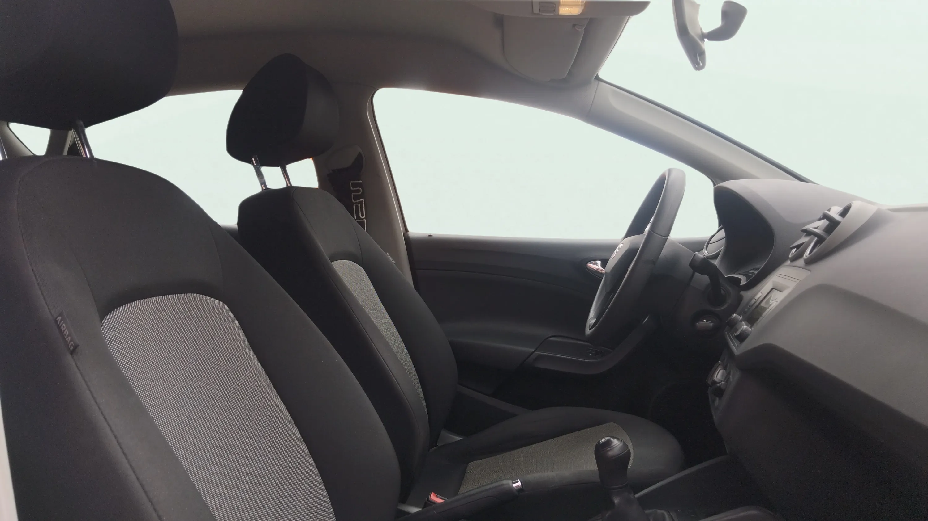 SEAT Ibiza 1.2 TSI Reference - foto 10