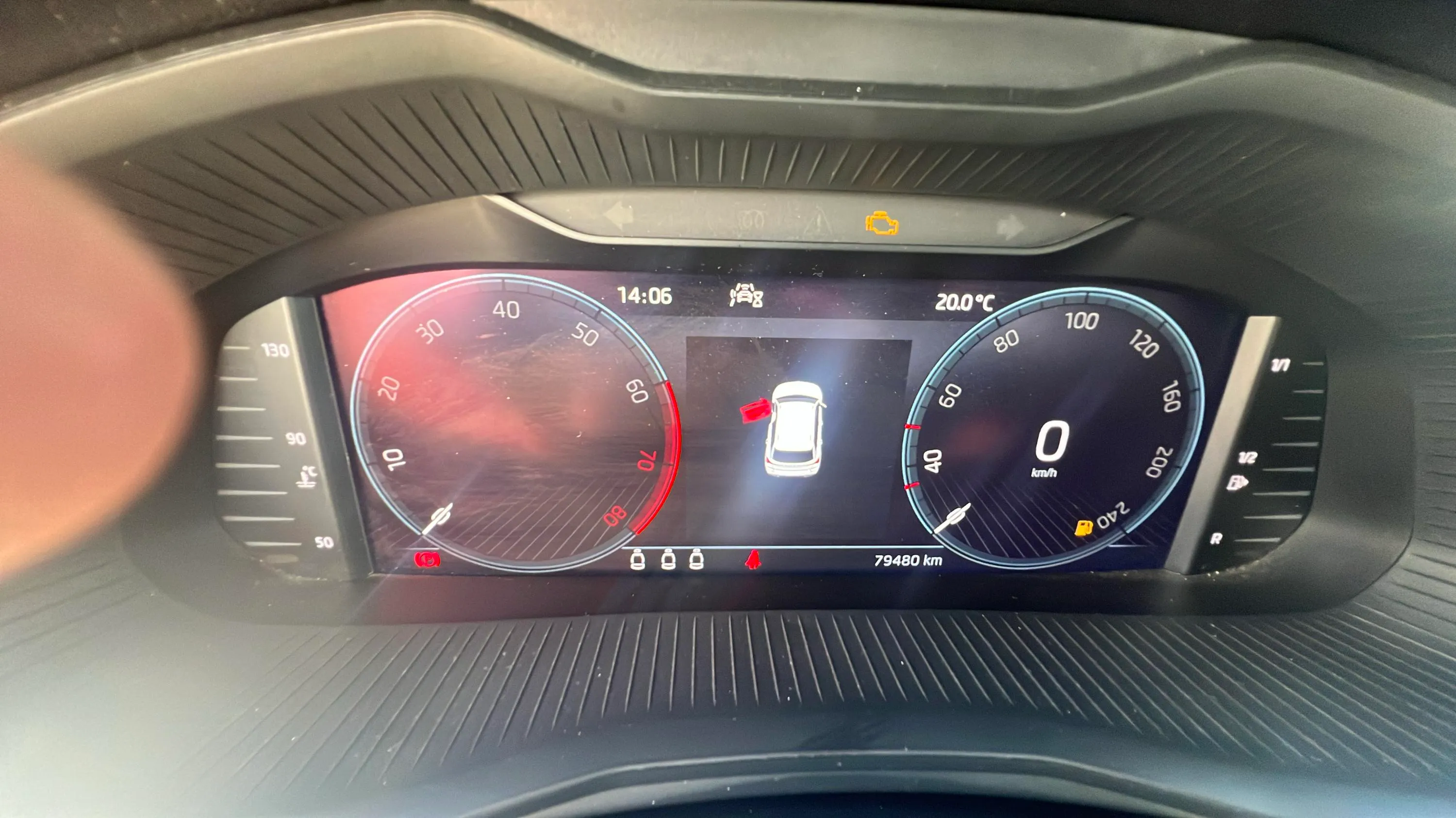 Škoda Kamiq 1.5 TSI Ambition - foto 14