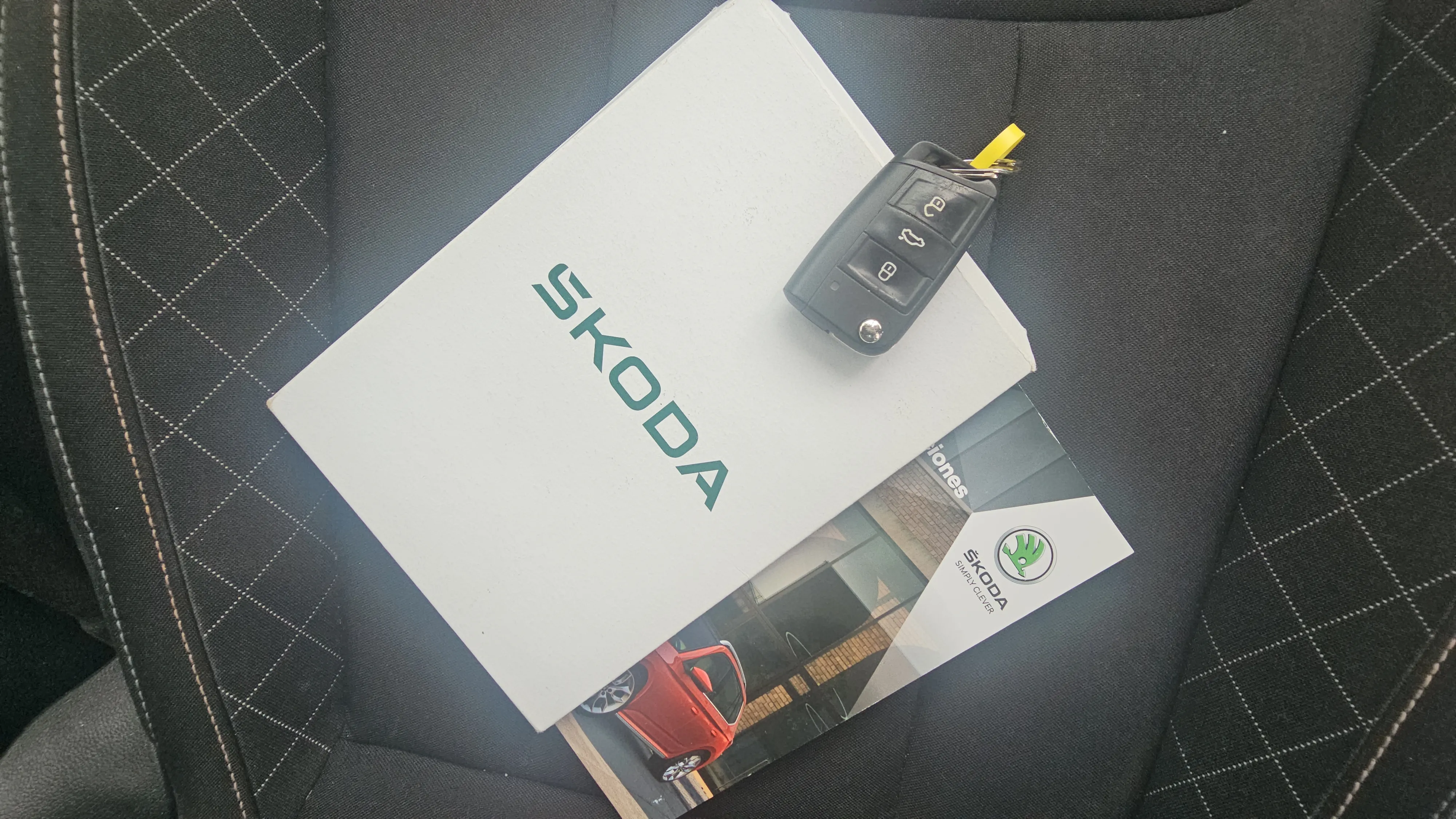 Škoda Kamiq 1.5 TSI DSG Ambition - foto 23