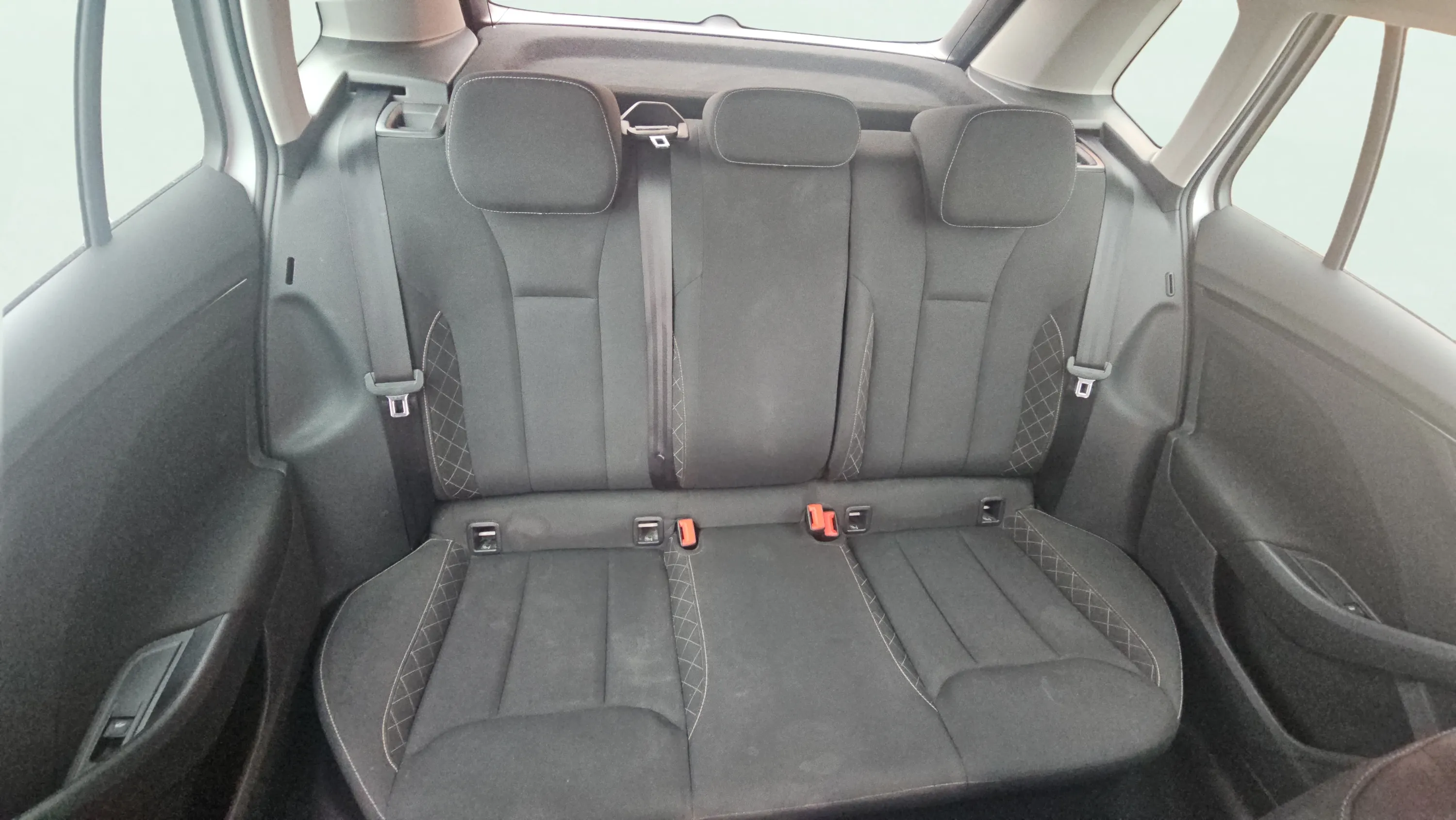 Škoda Kamiq 1.5 TSI DSG Ambition - foto 20