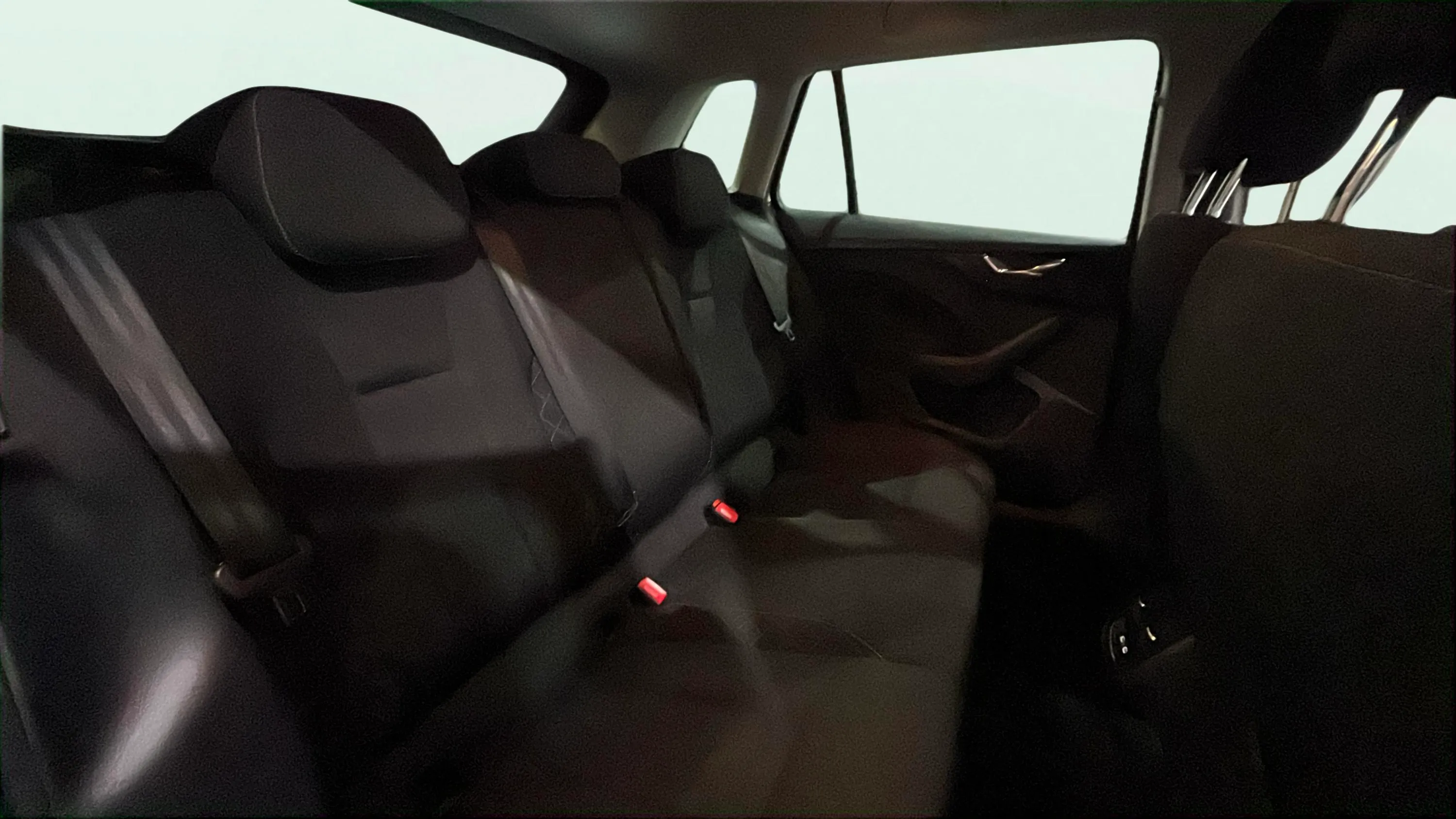 Škoda Kamiq 1.5 TSI DSG Ambition - foto 19