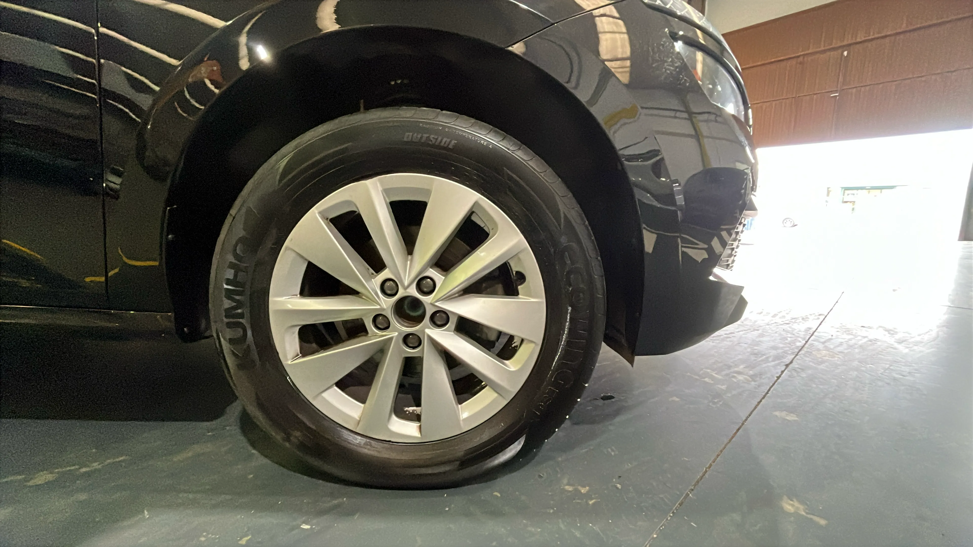 Škoda Kamiq 1.5 TSI DSG Ambition - foto 24