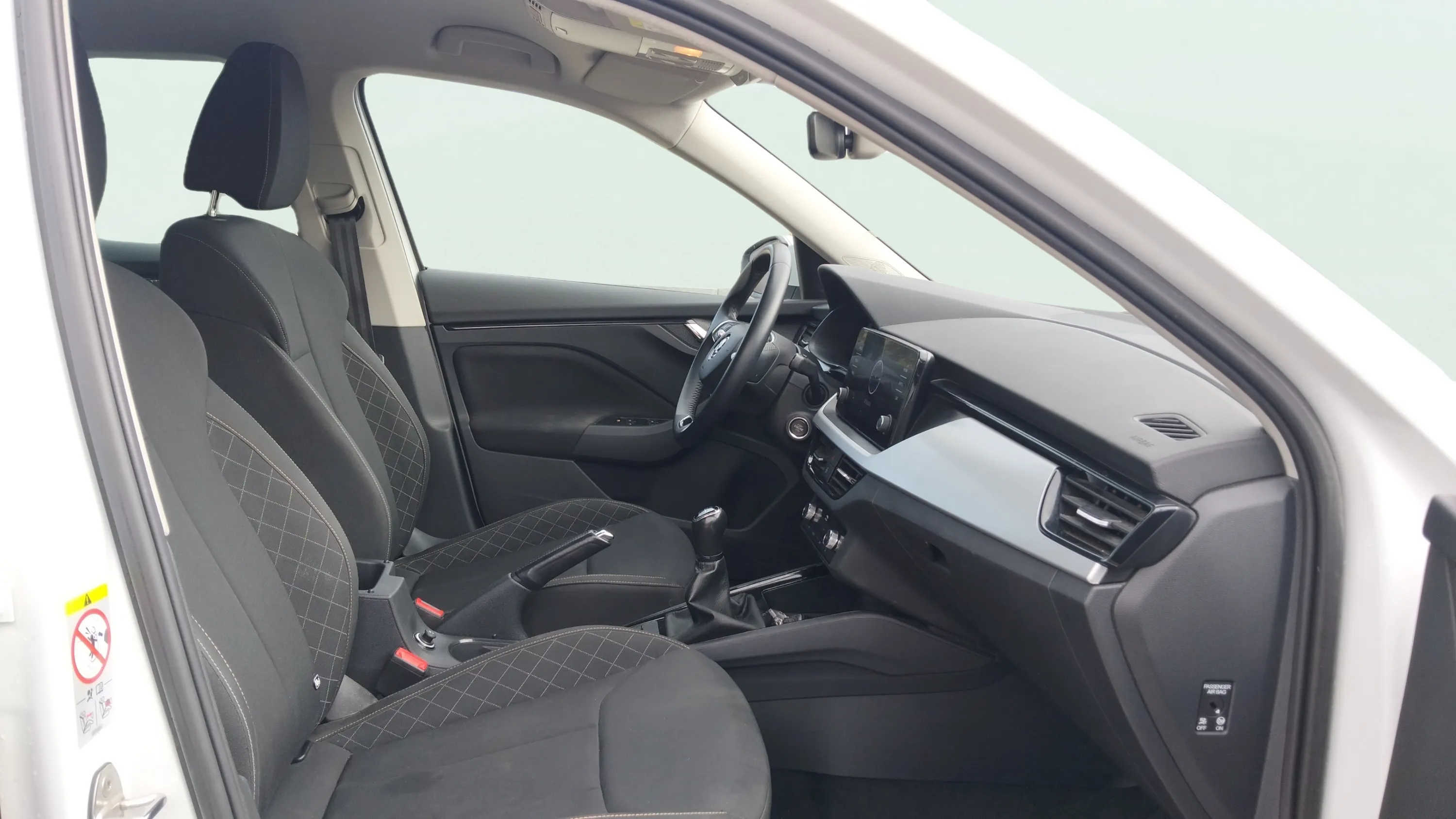 Škoda Kamiq 1.5 TSI Design - foto 12