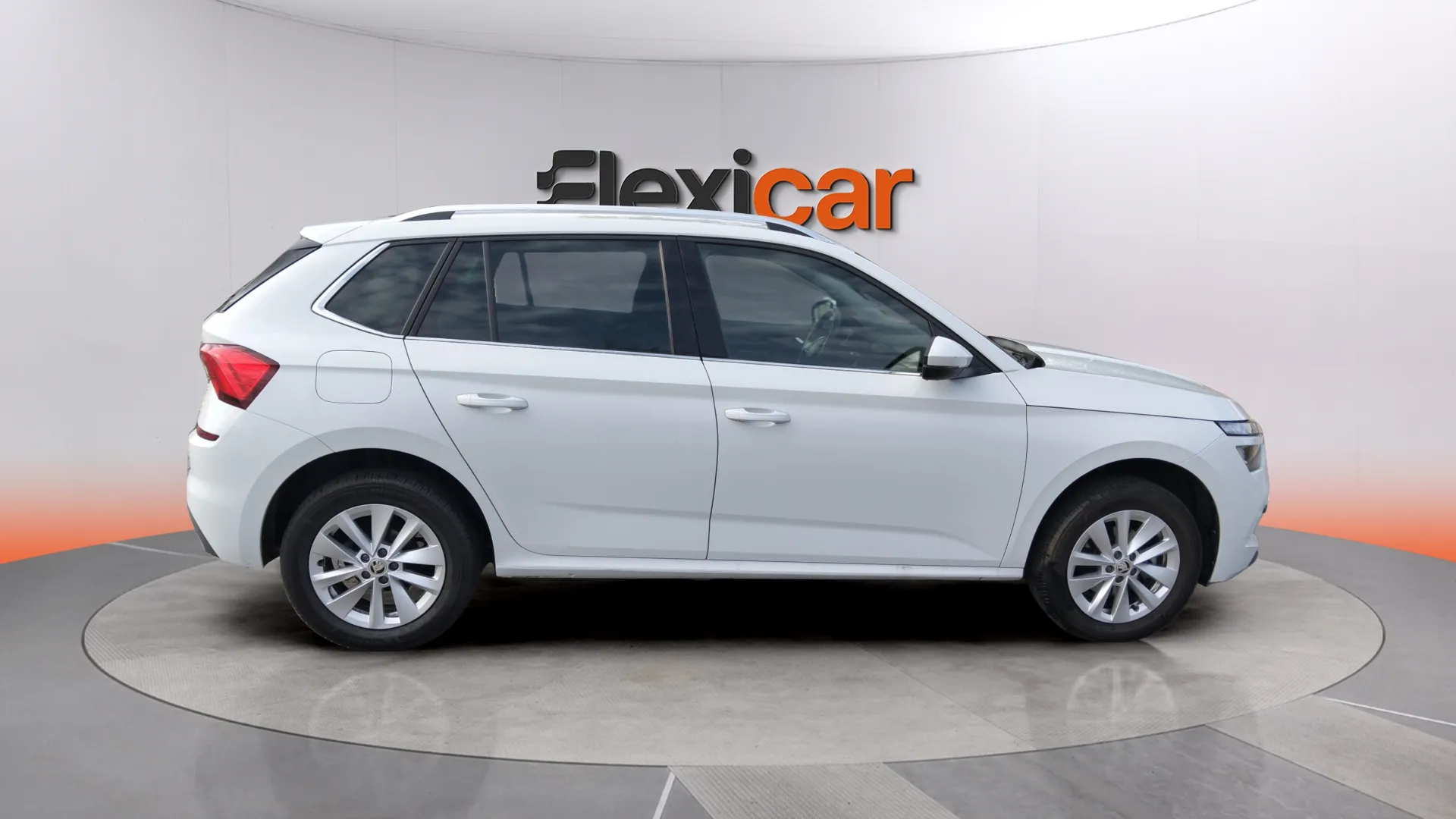 Škoda Kamiq 1.5 TSI Design - foto 8