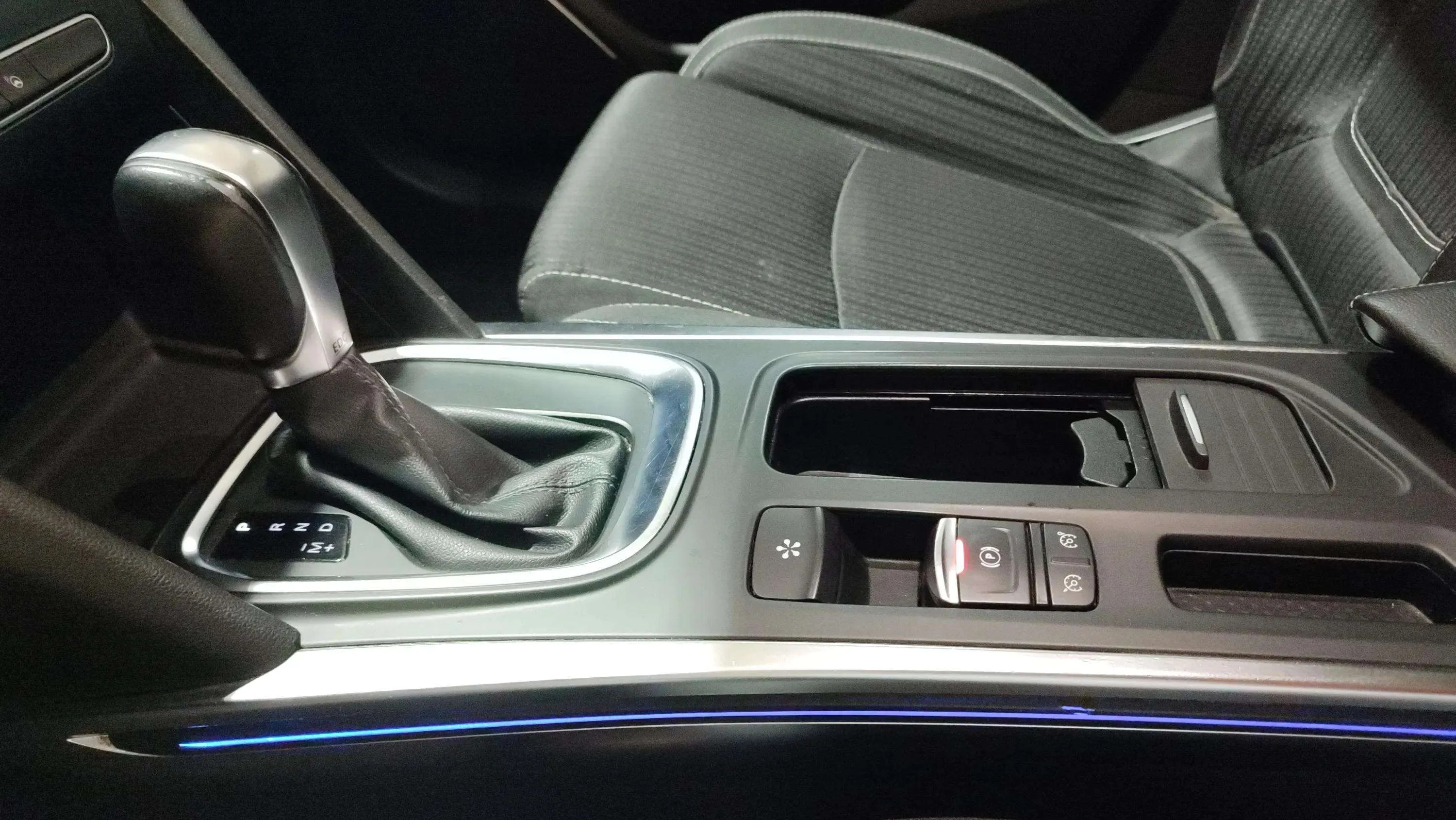 Renault Mégane Zen Energy TCe EDC - foto 14