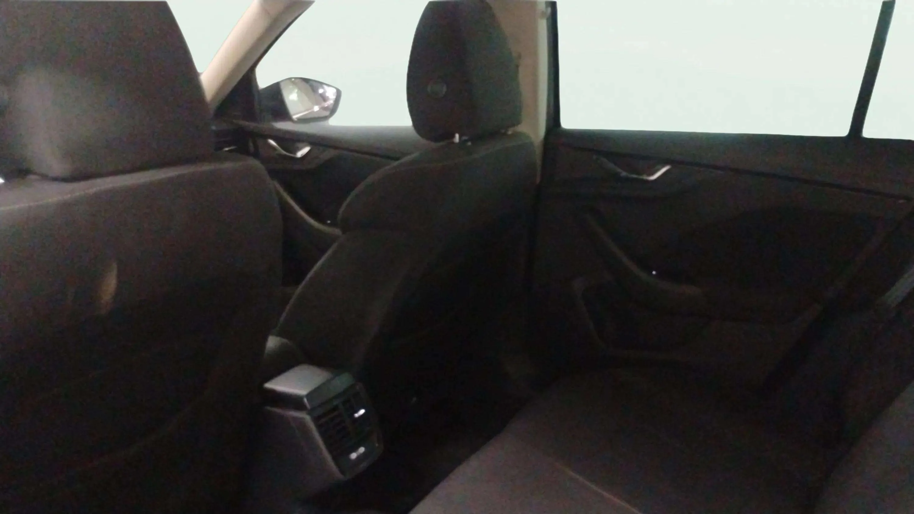 Škoda Kamiq 1.5 TSI DSG Ambition - foto 12