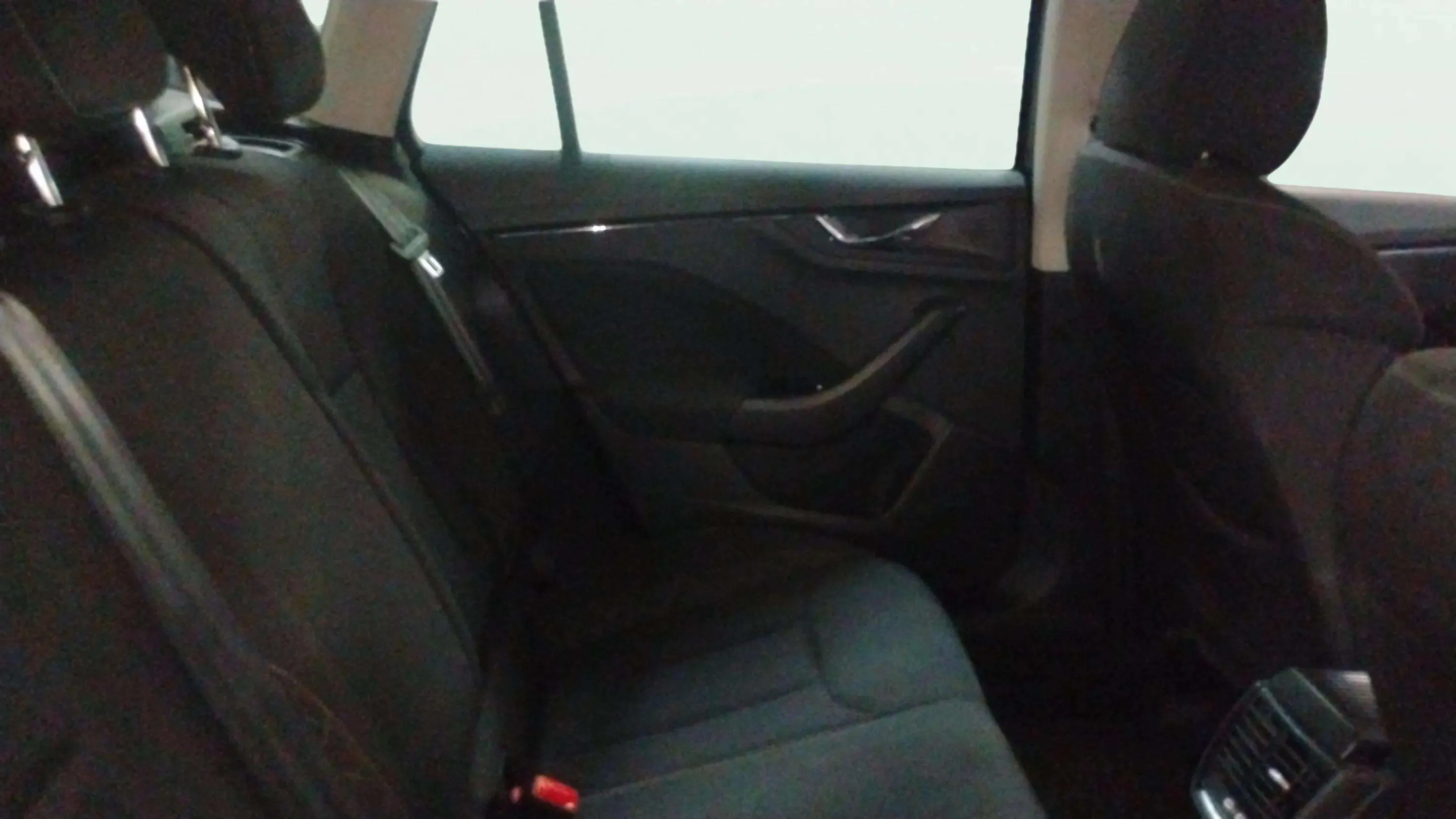 Škoda Kamiq 1.5 TSI DSG Ambition - foto 16