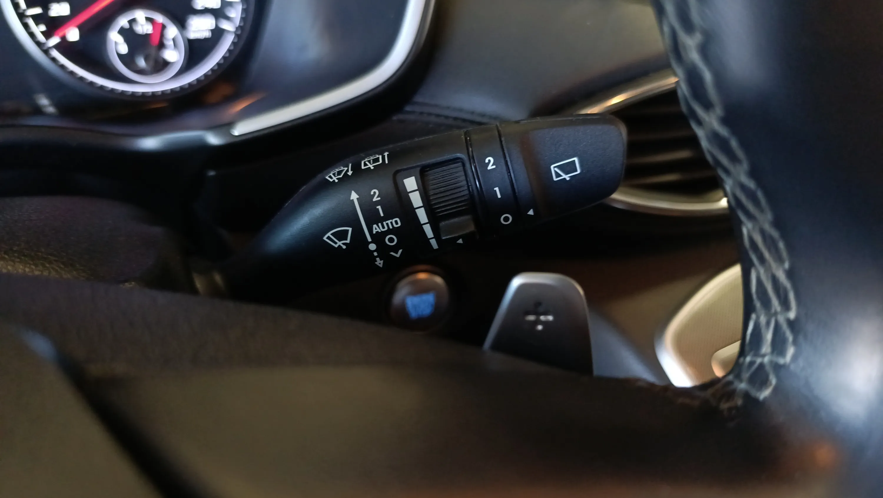 Hyundai Santa Fe 1.6 T-GDi HEV Klass 4x2 - foto 14