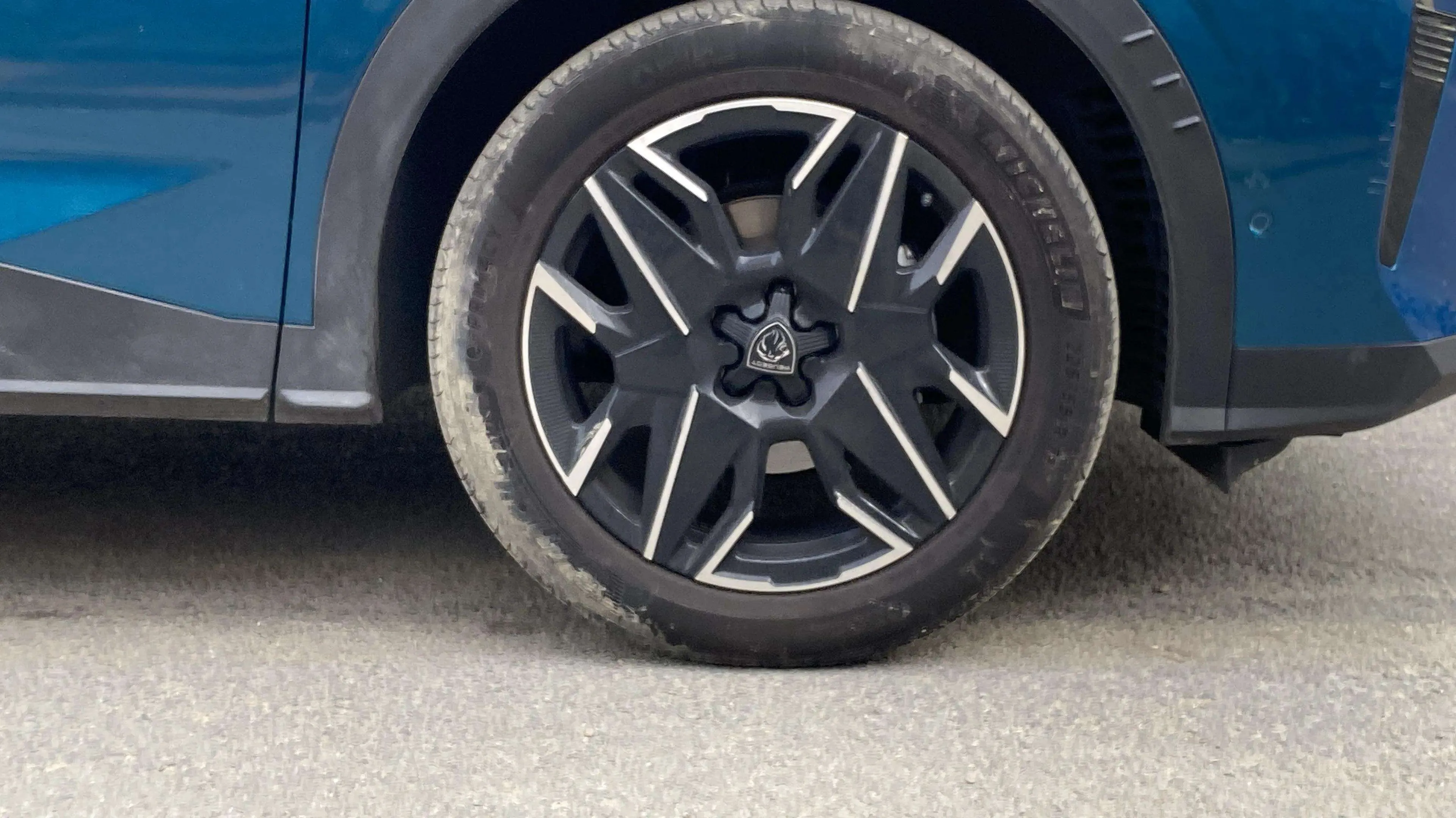 Peugeot 3008 1.2 Allure eDCS6 - foto 31