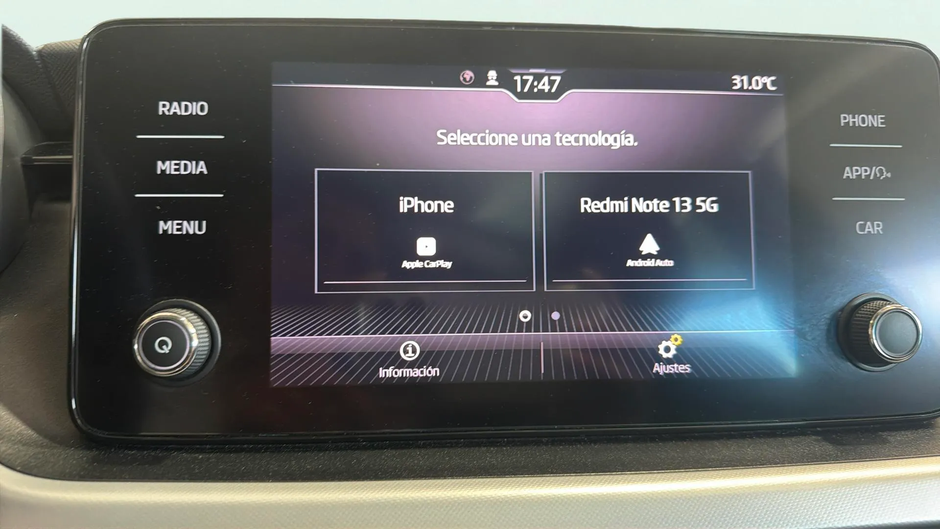 Škoda Kamiq 1.5 TSI Selection - foto 15
