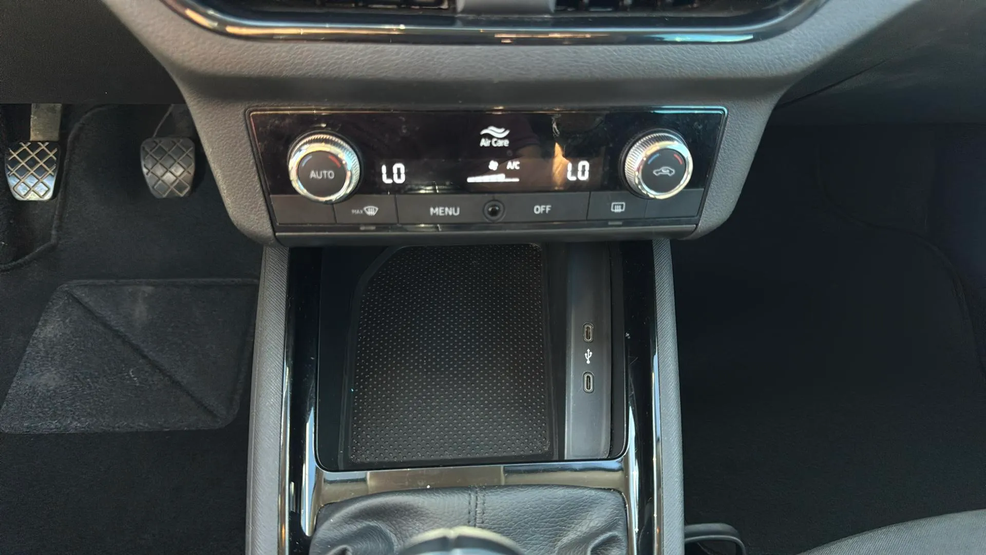 Škoda Kamiq 1.5 TSI Selection - foto 25