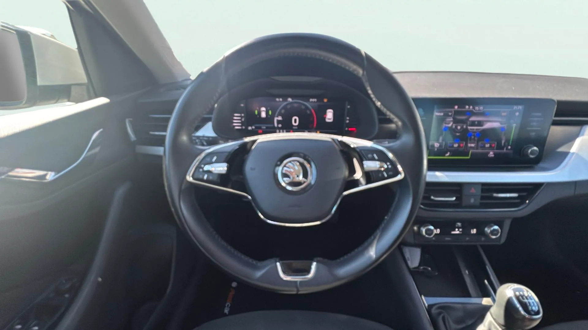 Škoda Kamiq 1.5 TSI Selection - foto 7
