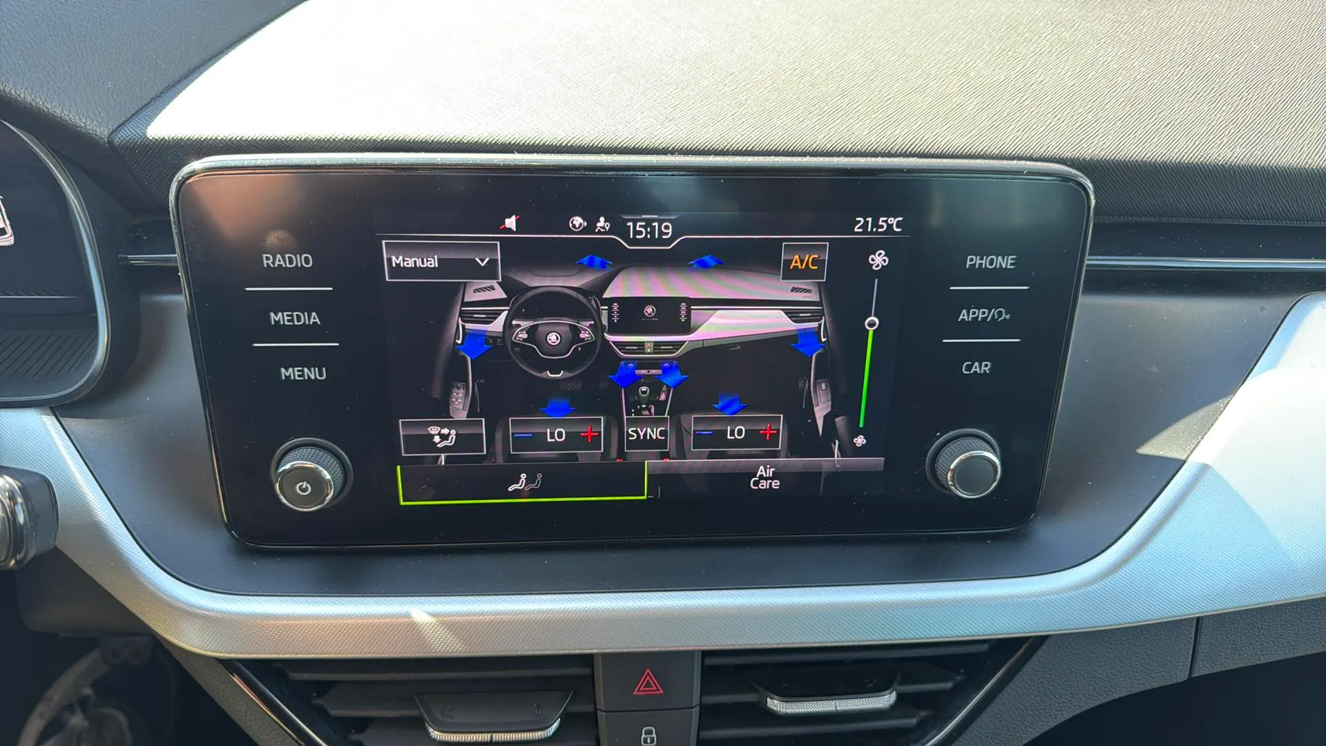 Škoda Kamiq 1.5 TSI Selection - foto 18