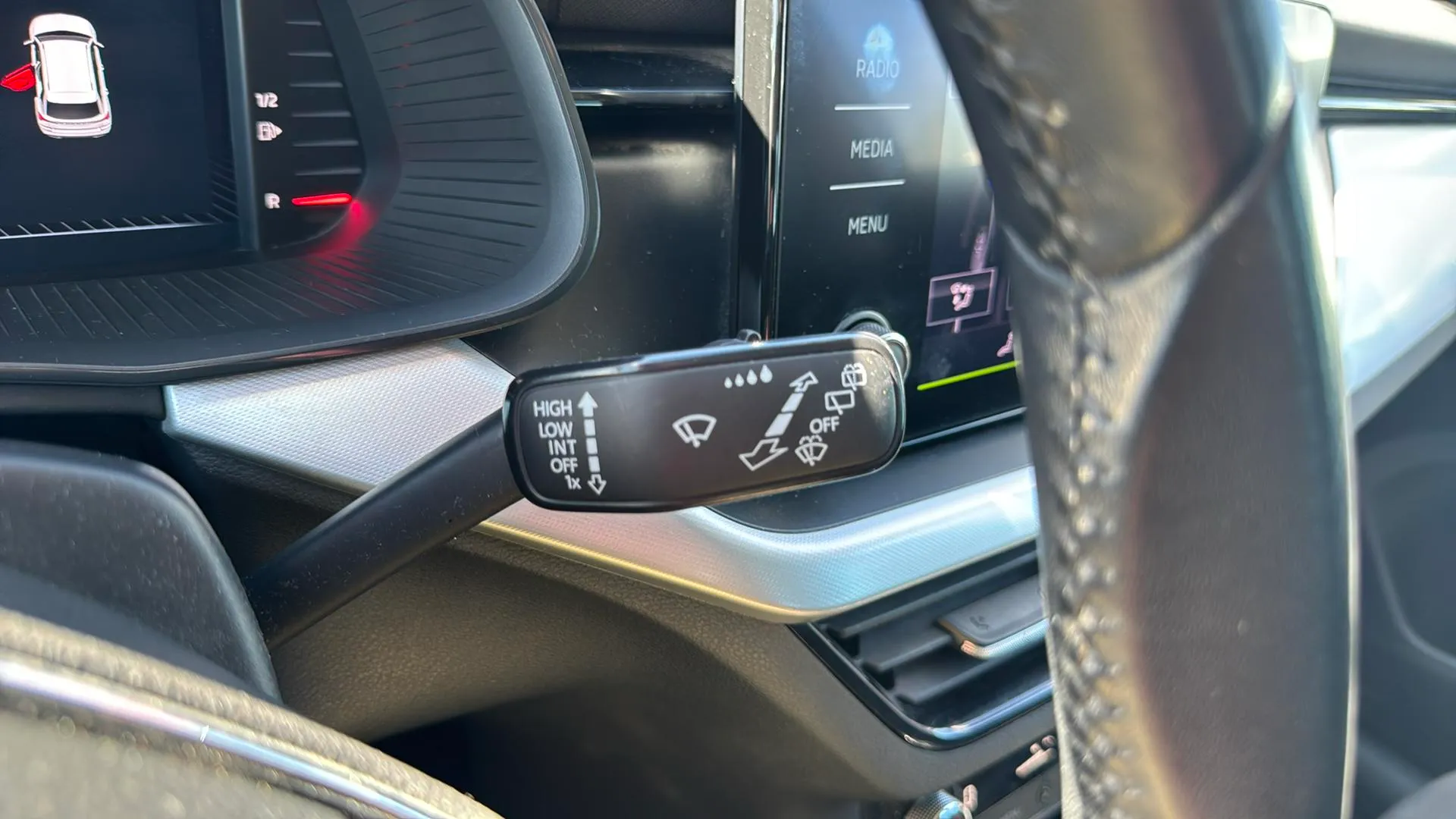 Škoda Kamiq 1.5 TSI Selection - foto 15