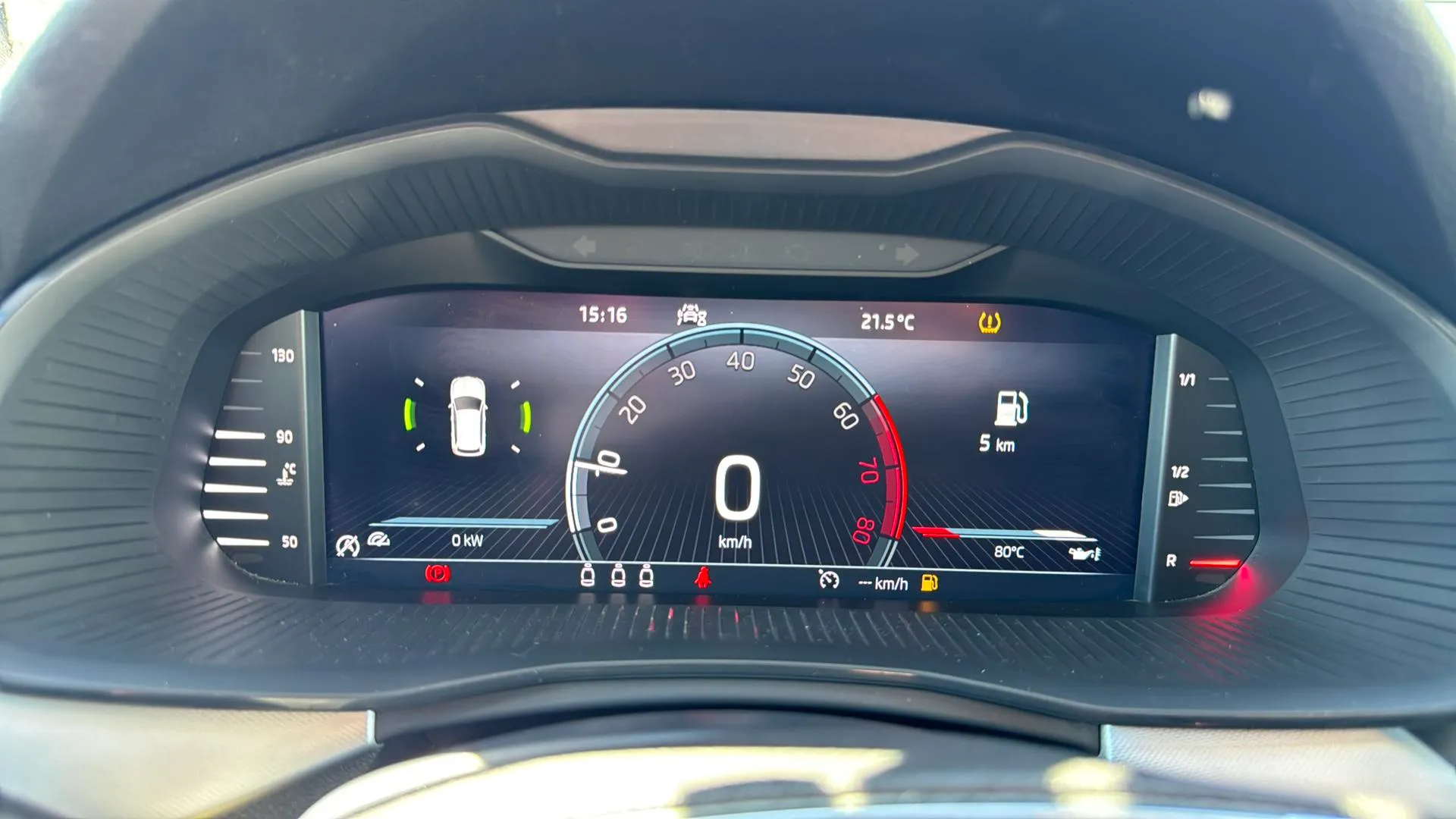 Škoda Kamiq 1.5 TSI Selection - foto 8