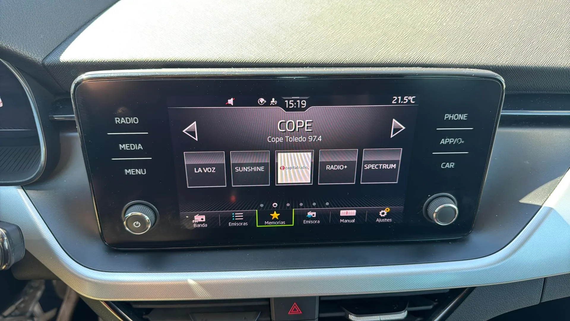 Škoda Kamiq 1.5 TSI Selection - foto 20