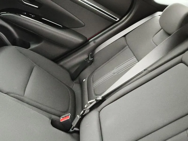 Hyundai Tucson 1.6 CRDi 48V Tecno - foto 30